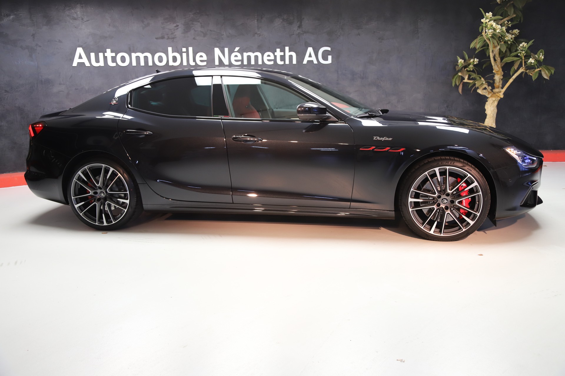 MASERATI Ghibli Trofeo 3.8 V8 Automatica-image-1