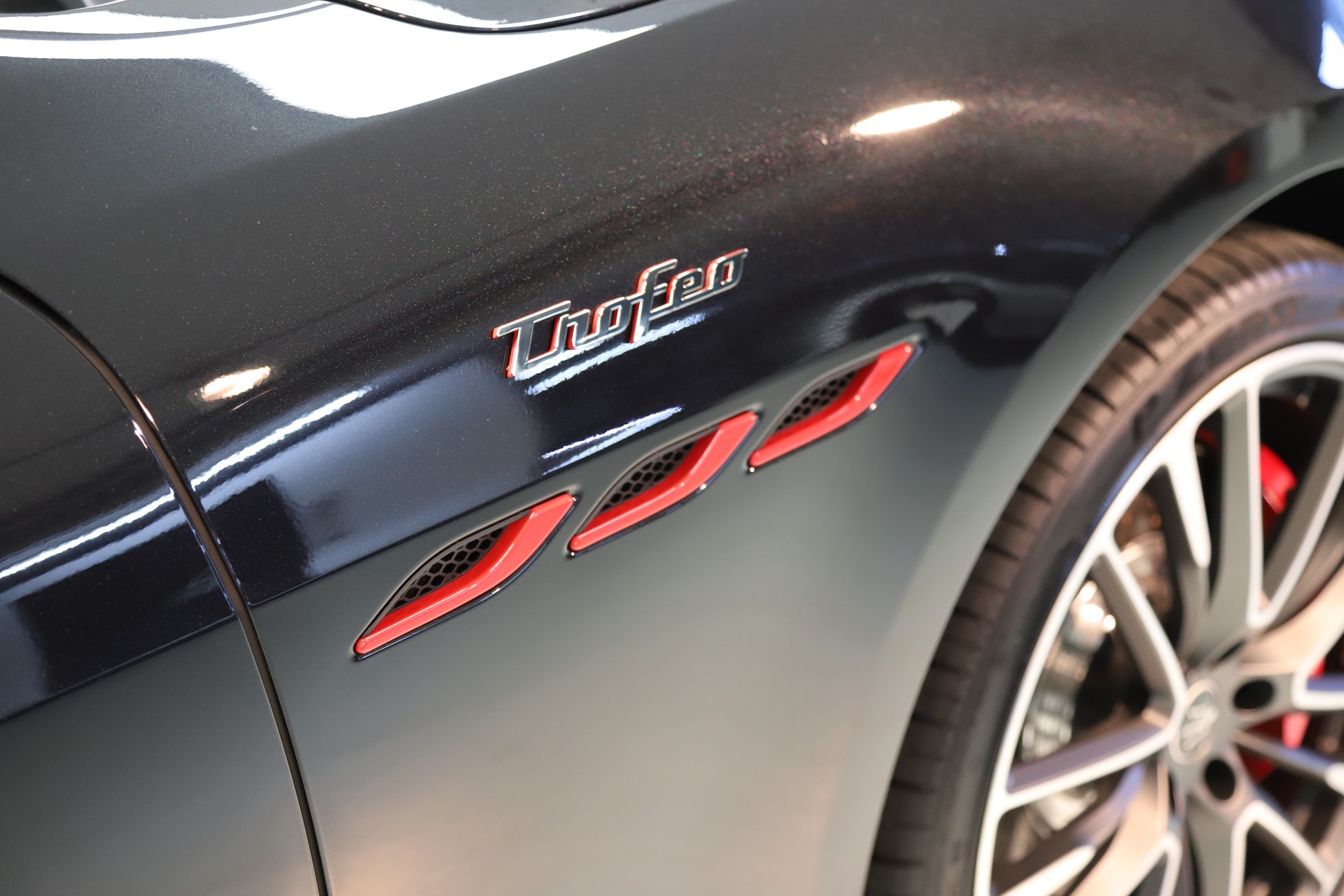 MASERATI Ghibli Trofeo 3.8 V8 Automatica-image-5