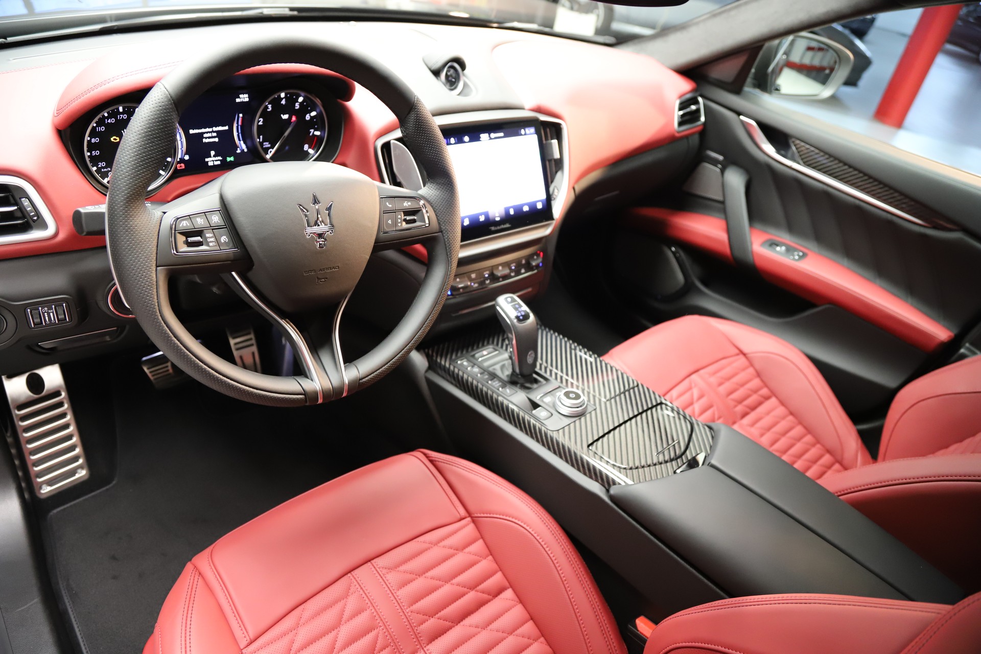 MASERATI Ghibli Trofeo 3.8 V8 Automatica-image-6