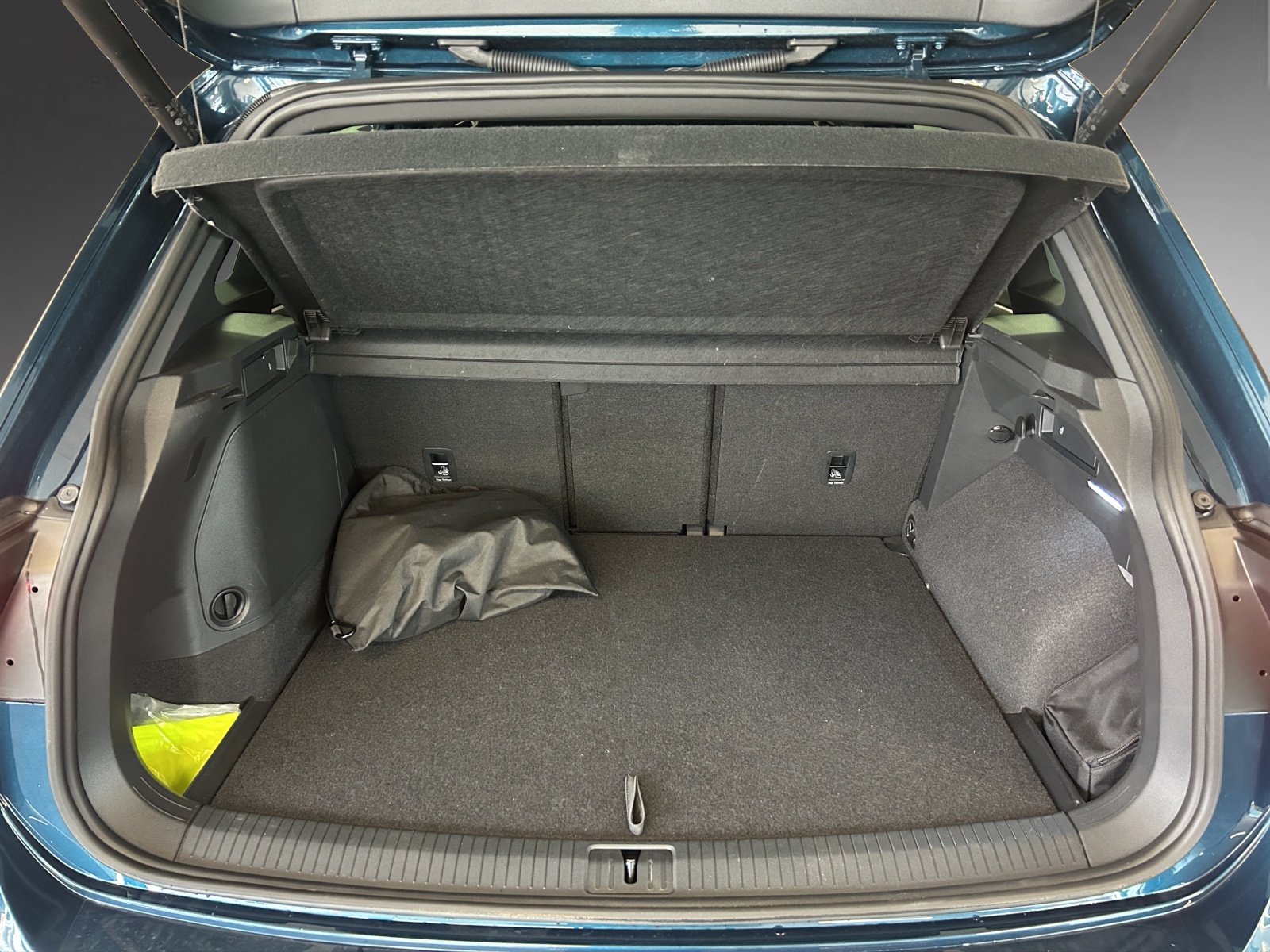 VW Tiguan 1.4TSI PHEV R-Line DSG-image-9