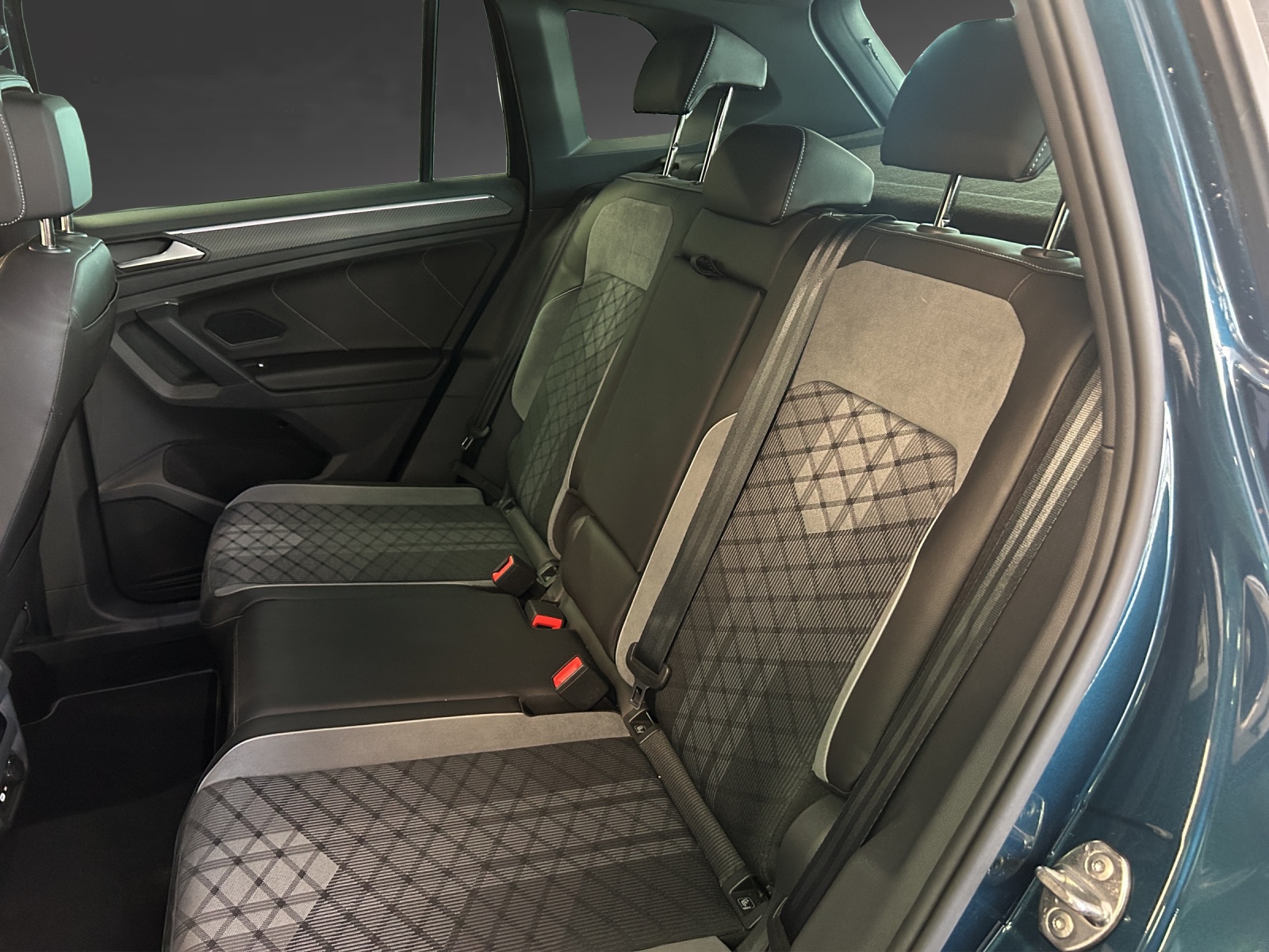 VW Tiguan 1.4TSI PHEV R-Line DSG-image-6