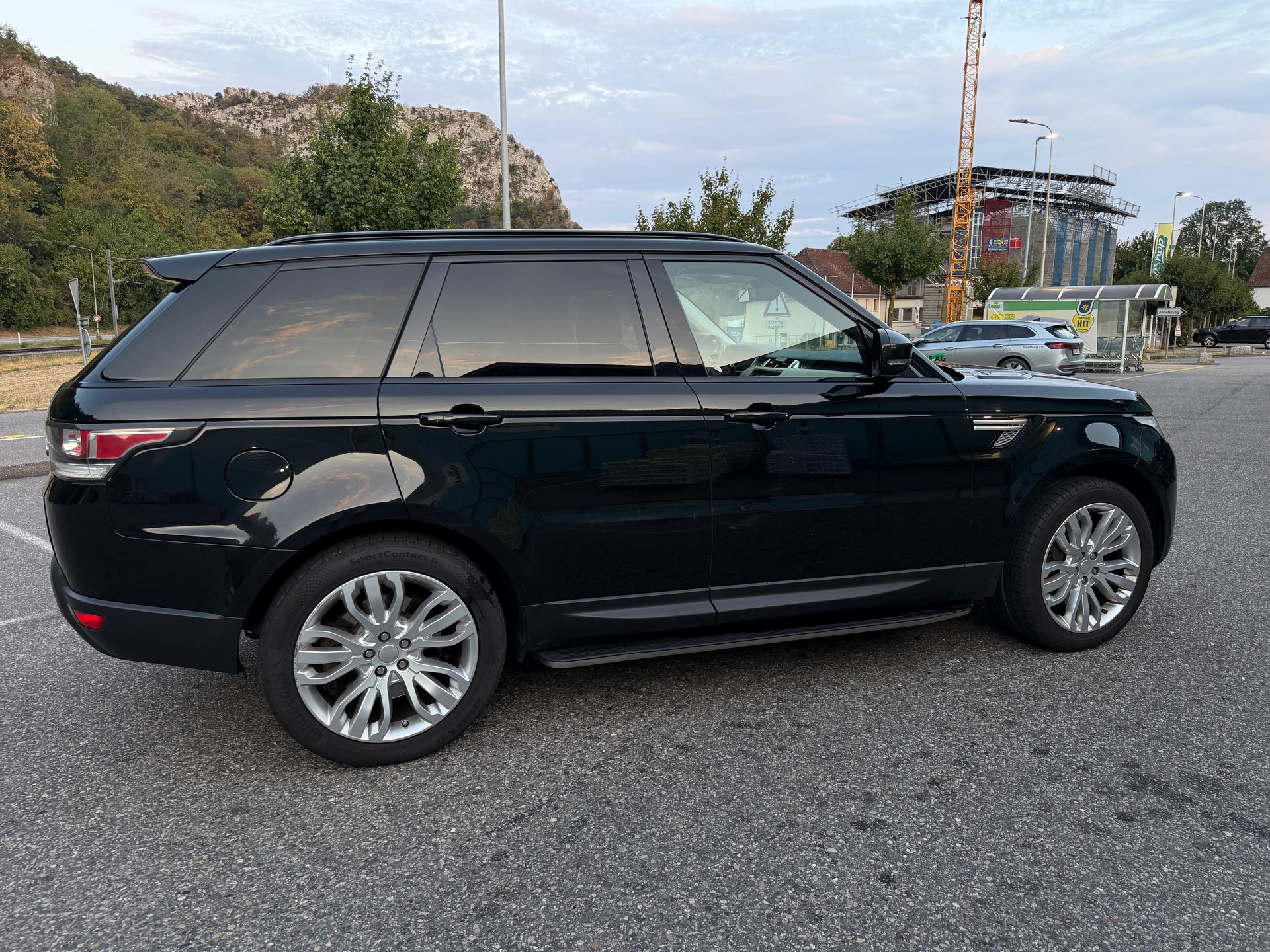 LAND ROVER 3.0 SDV6 Autobiography-image-1