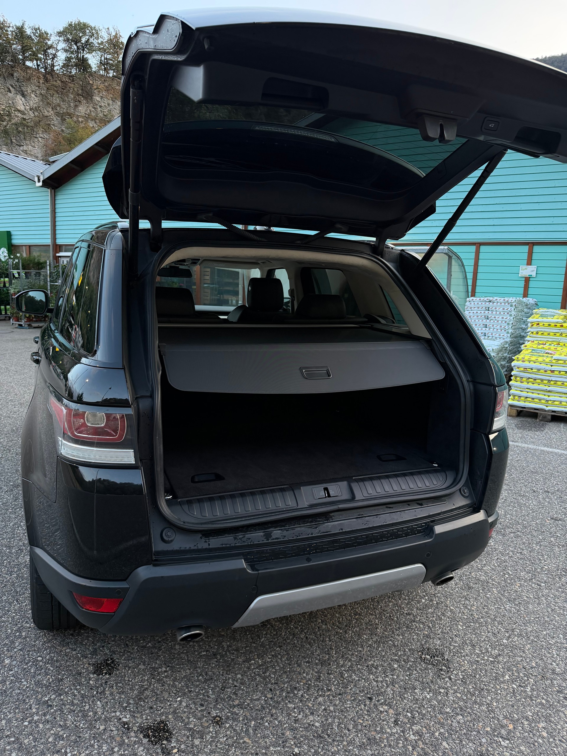 LAND ROVER 3.0 SDV6 Autobiography-image-5