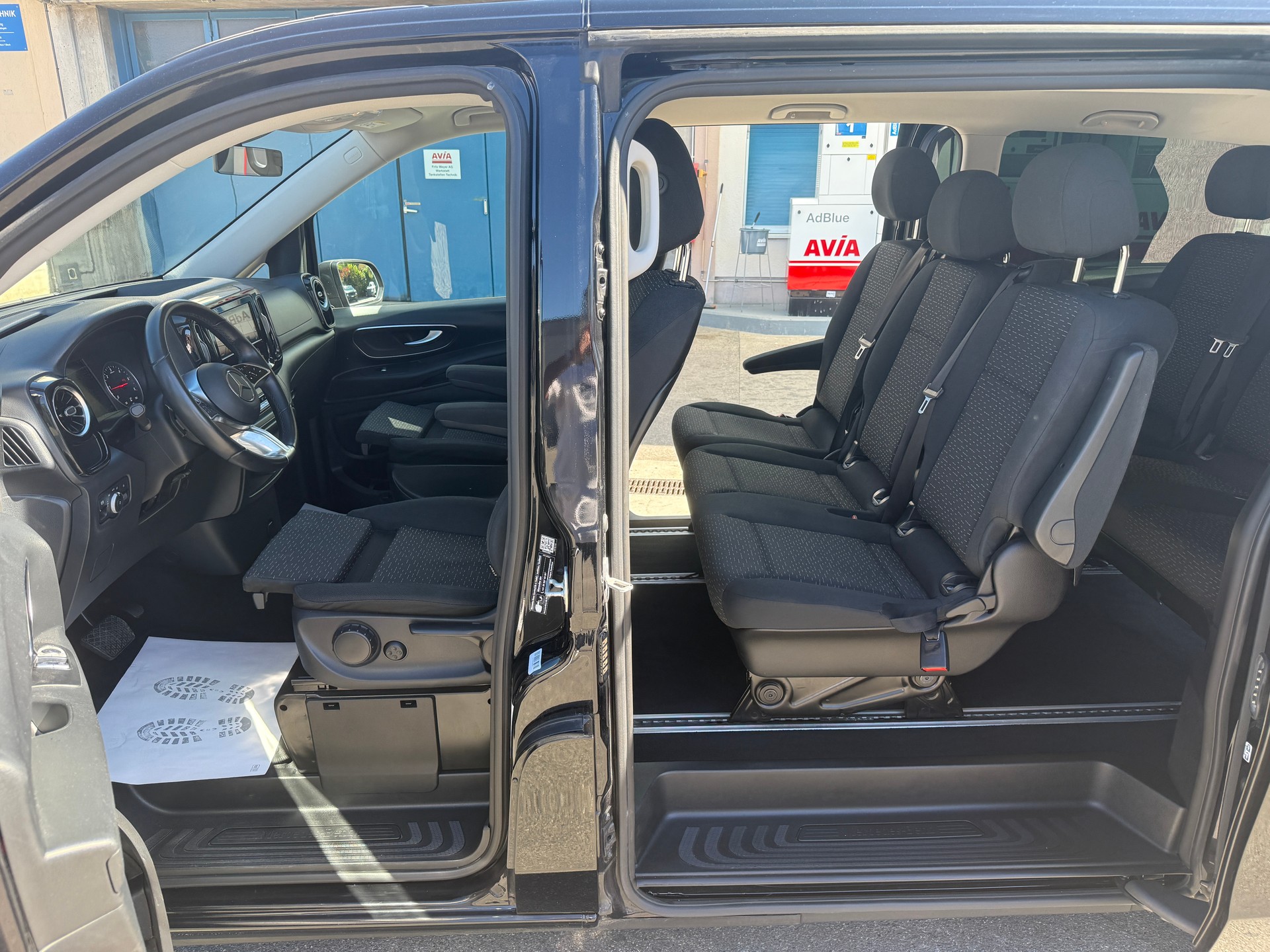 MERCEDES-BENZ Vito 116 CDI Lang Select Tourer 4Matic 9G-Tronic-image-8