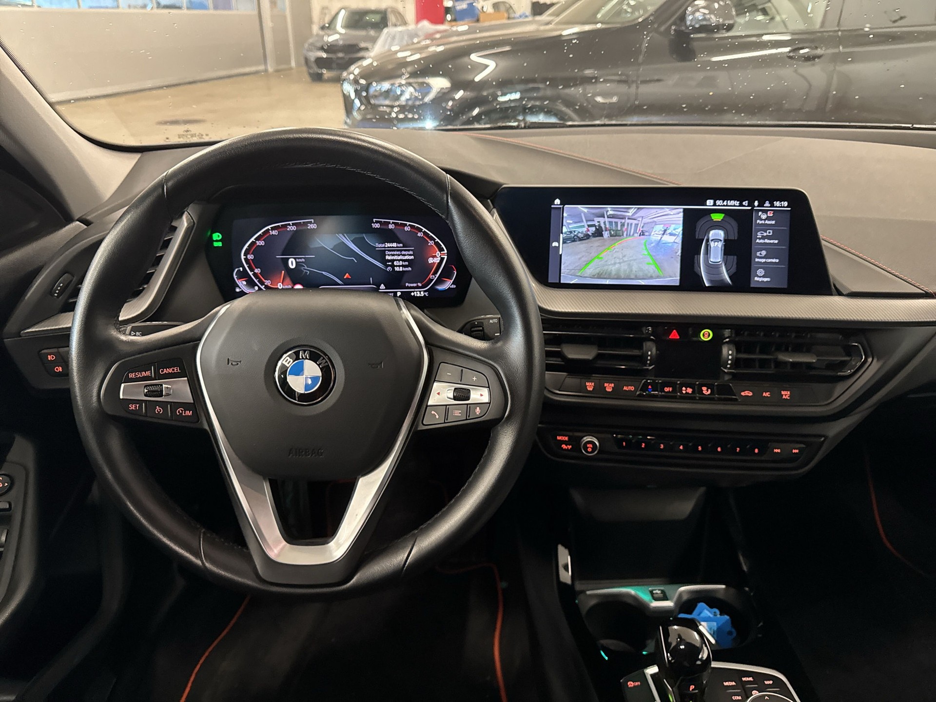 BMW 118i Sport Line Steptronic-image-11