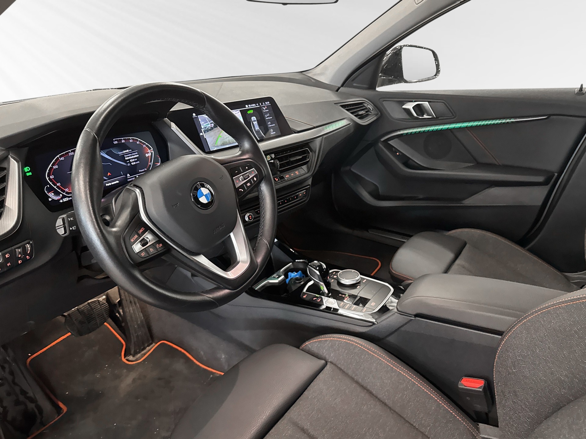 BMW 118i Sport Line Steptronic-image-3