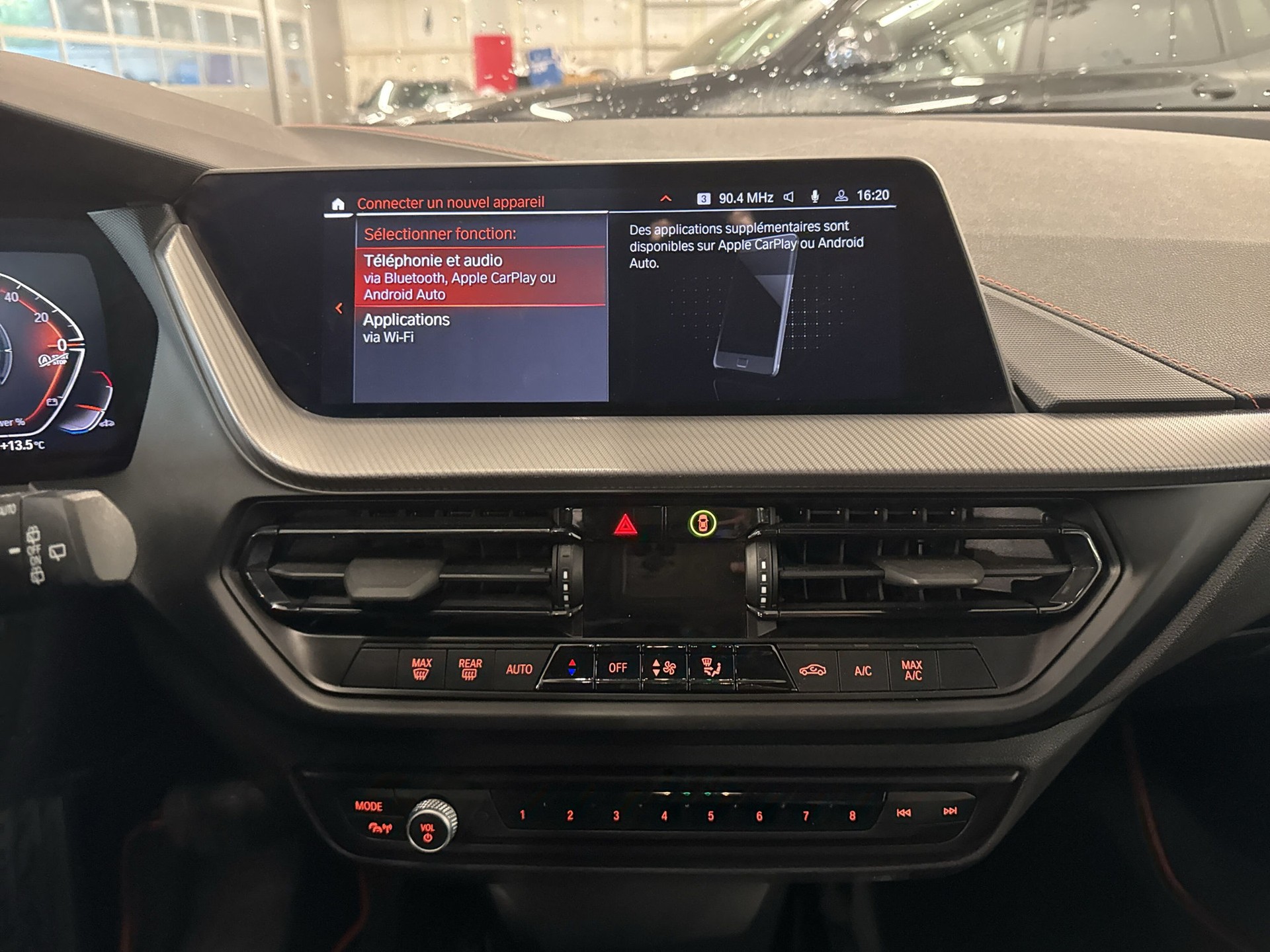 BMW 118i Sport Line Steptronic-image-10
