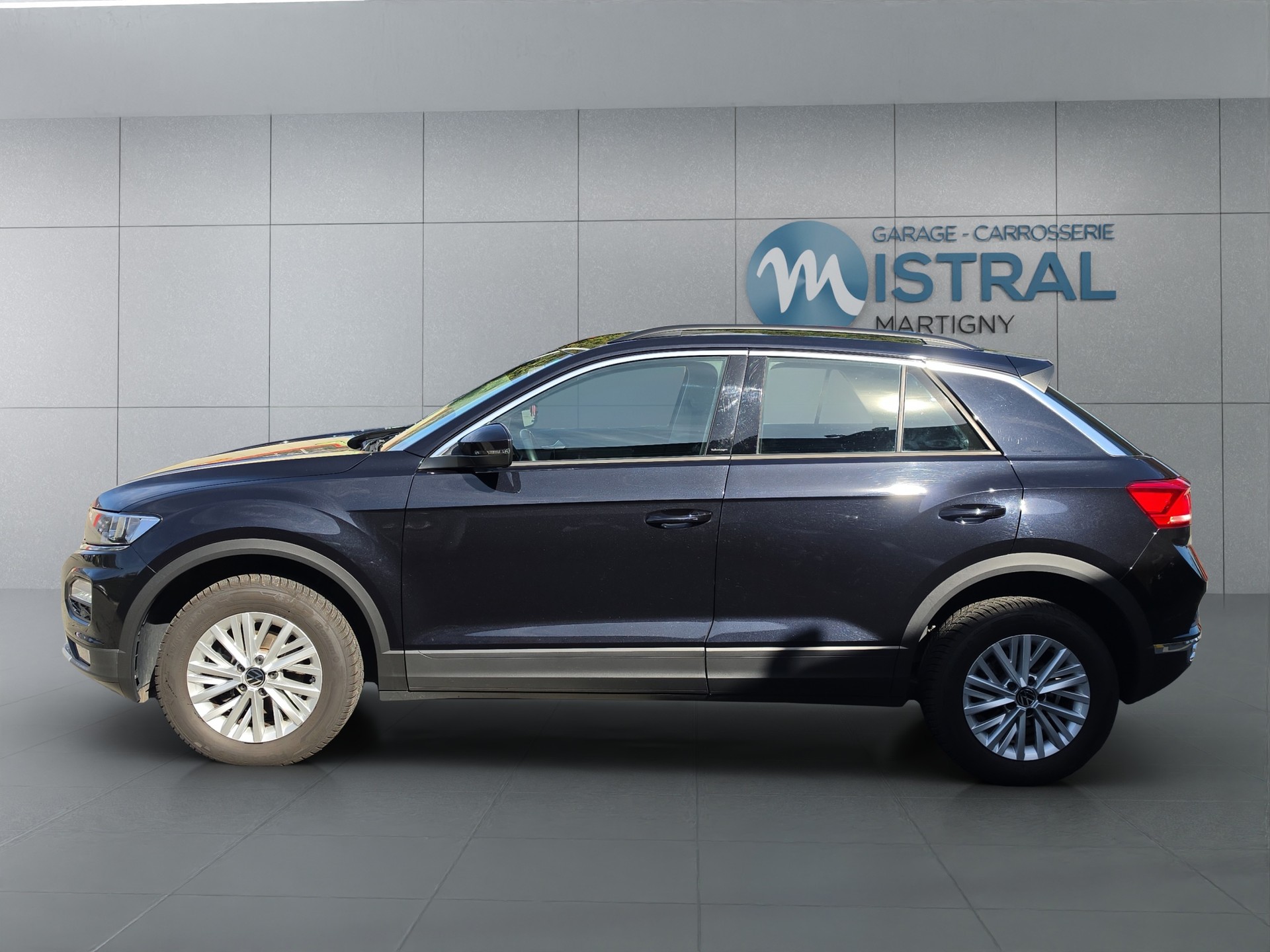 VW T-Roc 1.5 TSI Advance DSG-showroom-element-1