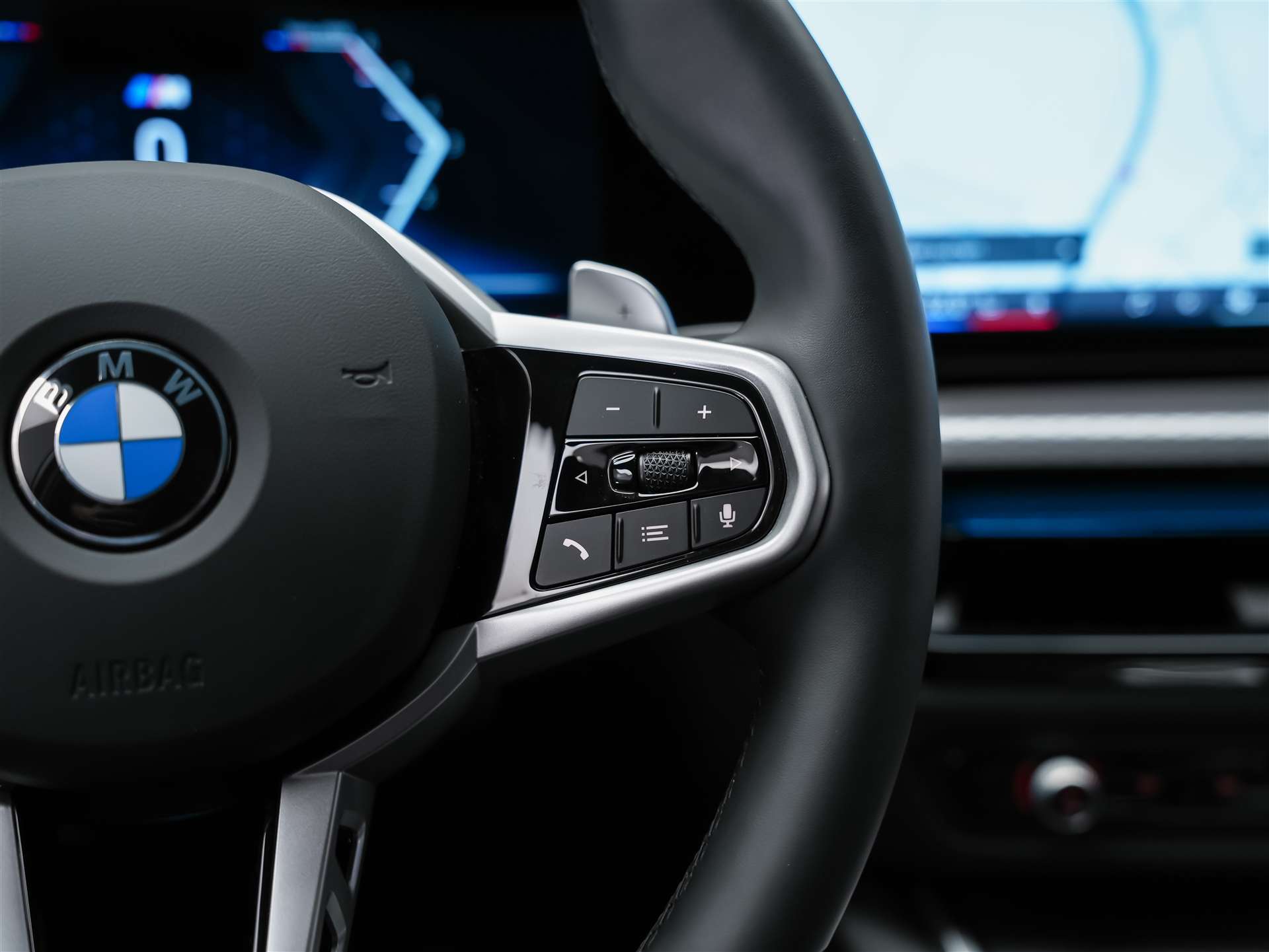 BMW 330d xDrive Steptronic M Sport Pro *Facelift*Werksgarantie*Panorama*360°*Head-Up*-image-29