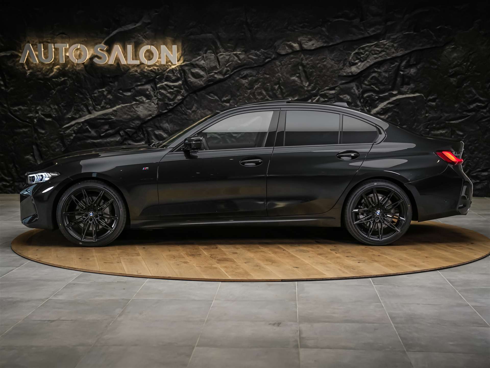 BMW 330d xDrive Steptronic M Sport Pro *Facelift*Werksgarantie*Panorama*360°*Head-Up*-showroom-element-1