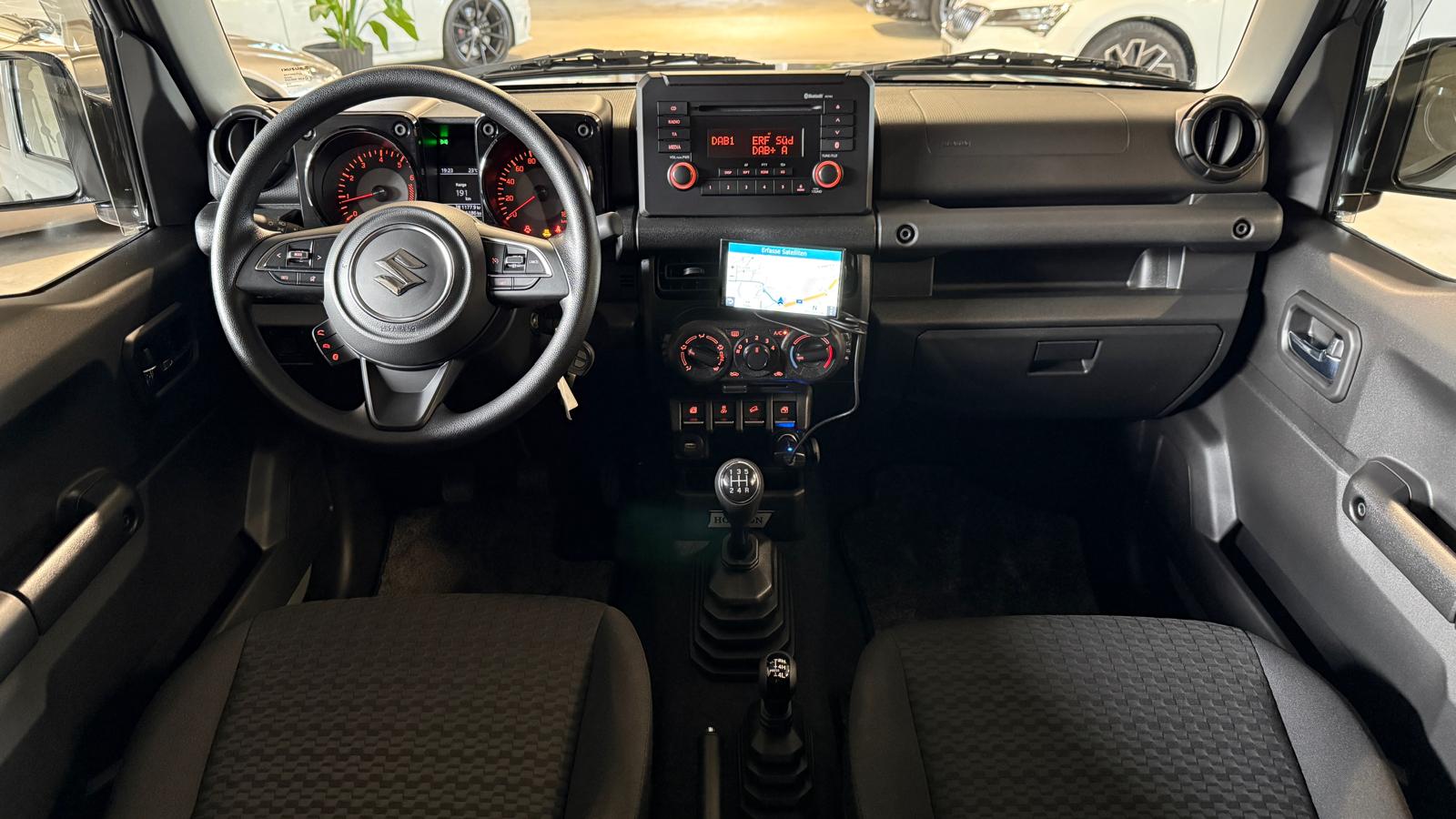 SUZUKI Jimny Country 1.5 Compact+ Horizon Edition 4x4-image-4
