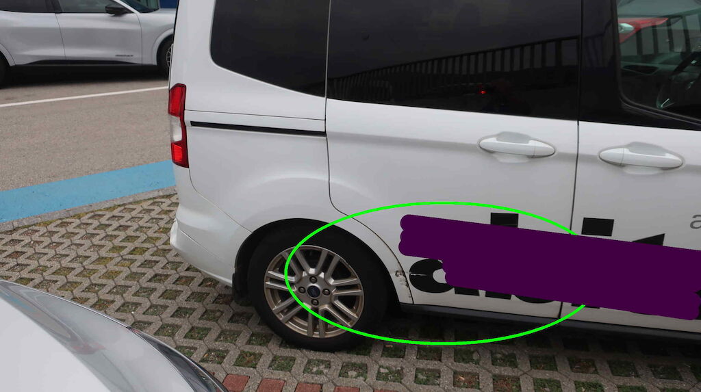 FORD Tourneo Courier 1.0 SCTi Titanium-image-9