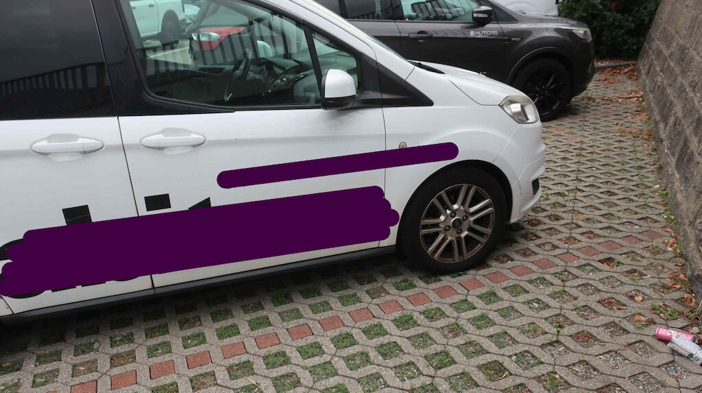 FORD Tourneo Courier 1.0 SCTi Titanium-image-3