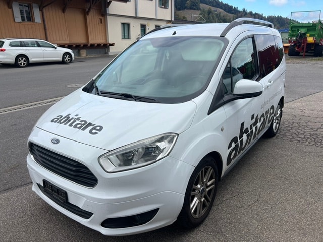 FORD Tourneo Courier 1.0 SCTi Titanium