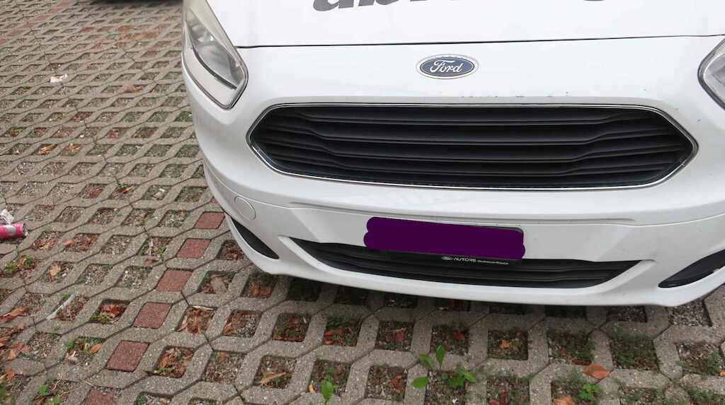 FORD Tourneo Courier 1.0 SCTi Titanium-image-1