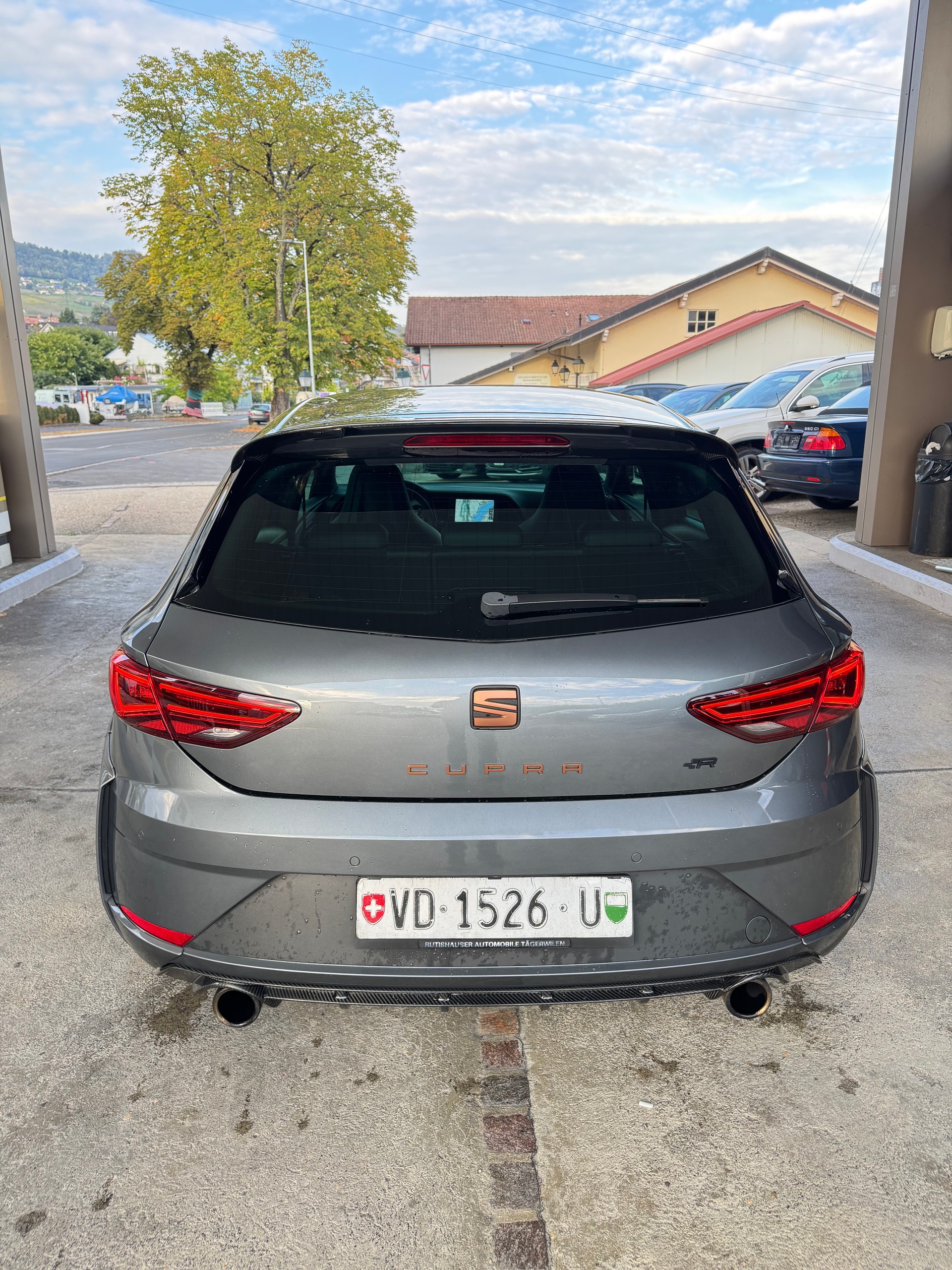 SEAT Leon 2.0 TSI Cupra 300 DSG-image-4