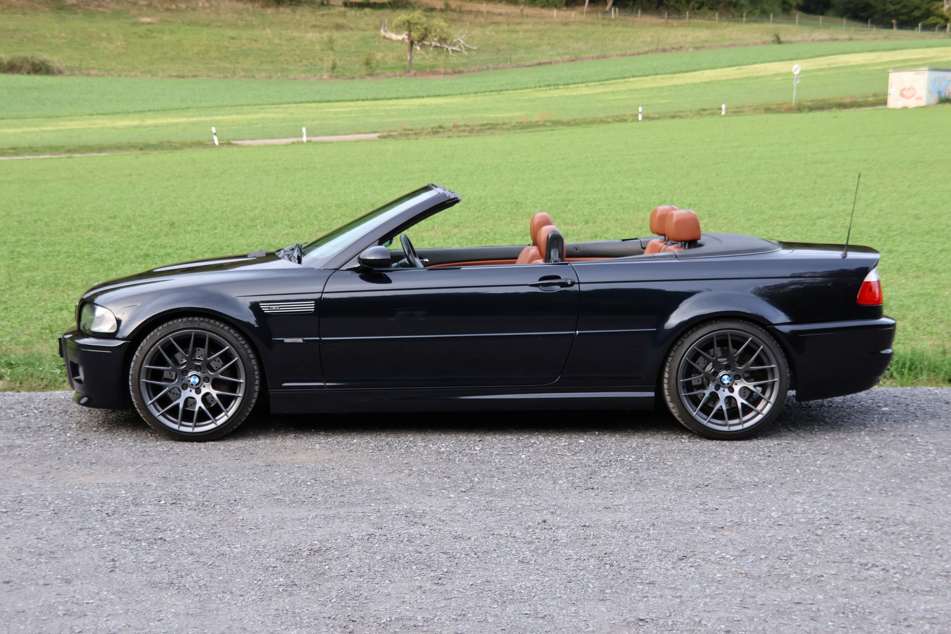 BMW M3 Cabriolet-image-6