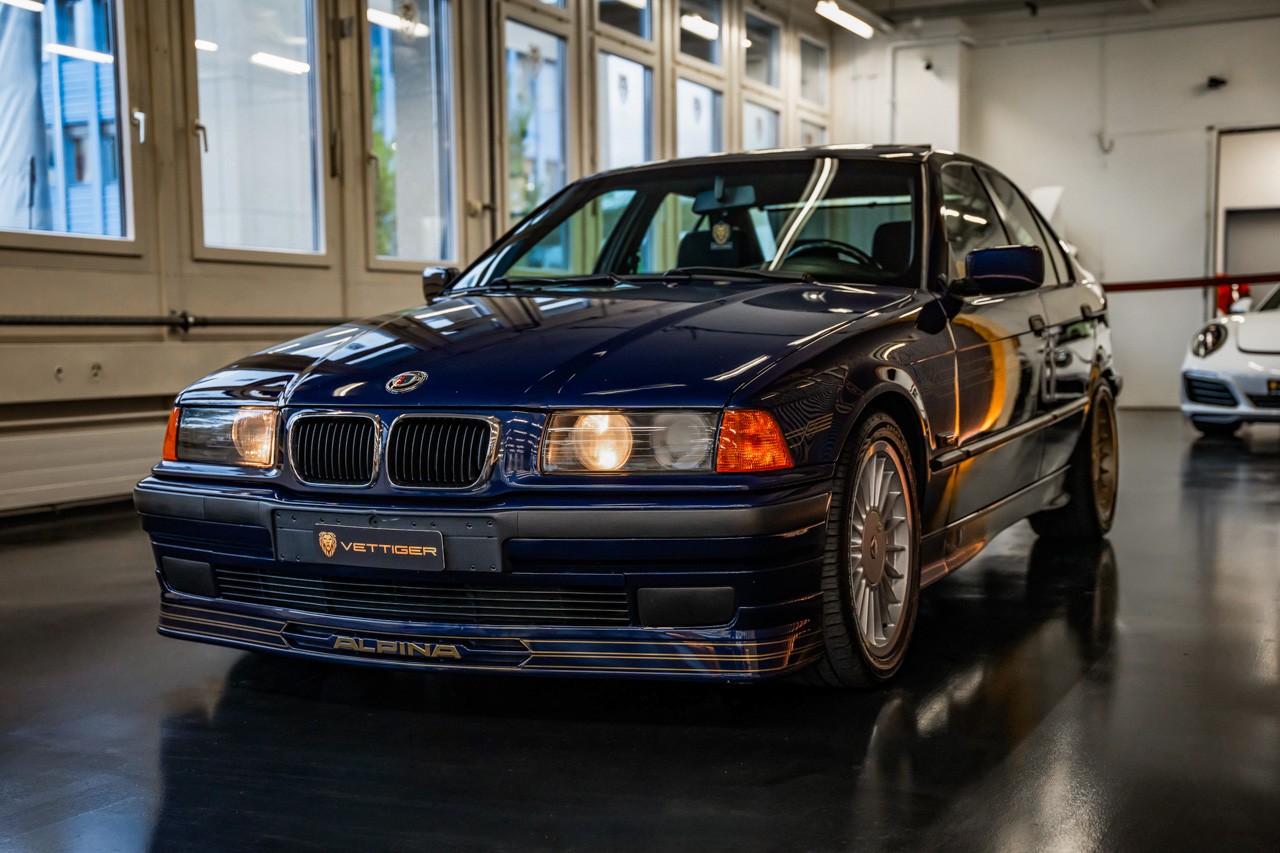 BMW-ALPINA B3 3.0-showroom-element-2