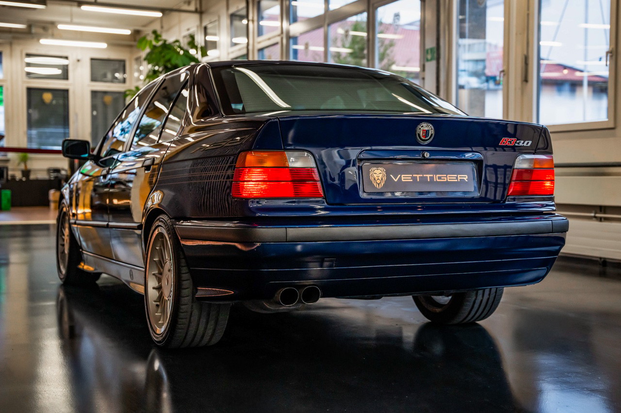 BMW-ALPINA B3 3.0-showroom-element-3
