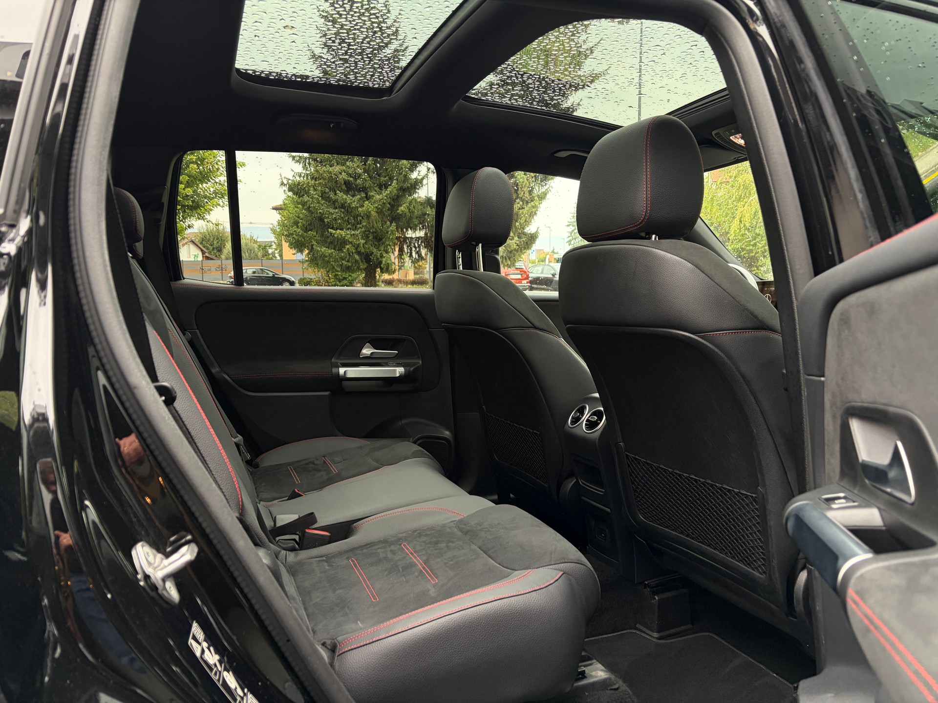 MERCEDES-BENZ GLB 220 d 4Matic AMG Line 8G-Tronic-image-7