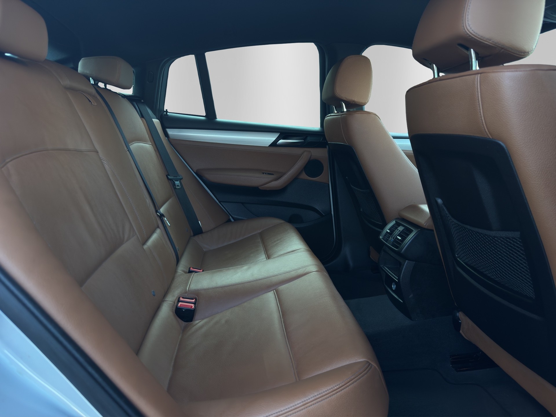 BMW X4 xDrive 20d-image-14