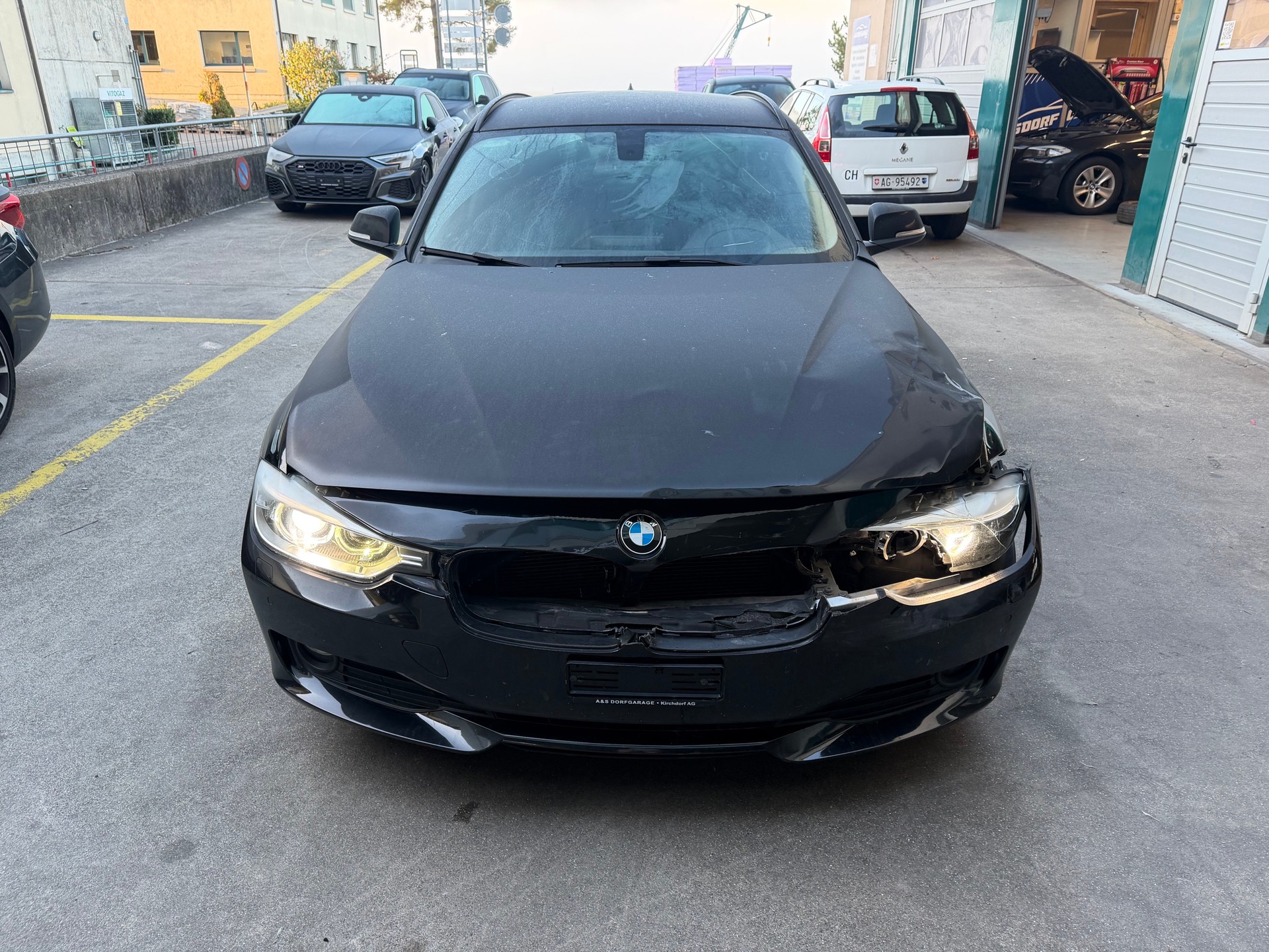BMW 320d Touring Steptronic-image-1