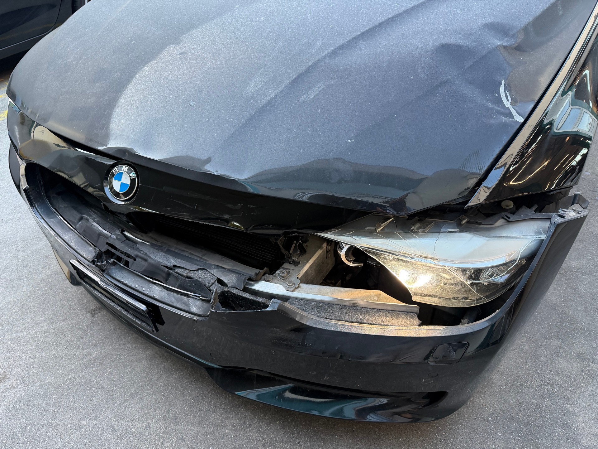 BMW 320d Touring Steptronic-image-2