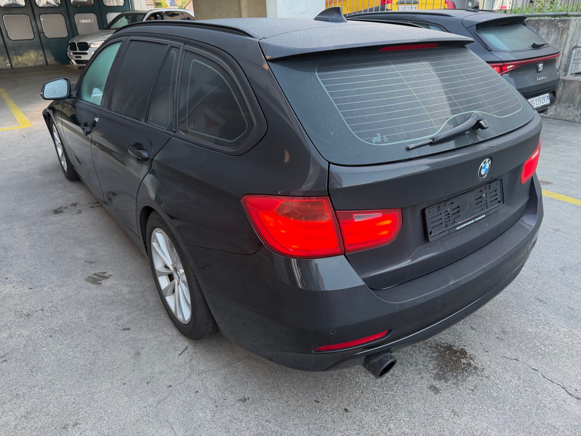 BMW 320d Touring Steptronic-image-3