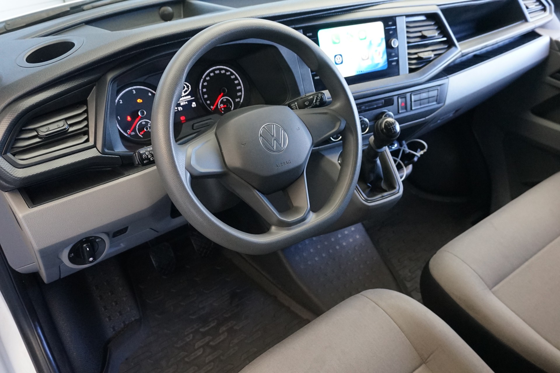VW T6.1 2.0 TDI-image-15