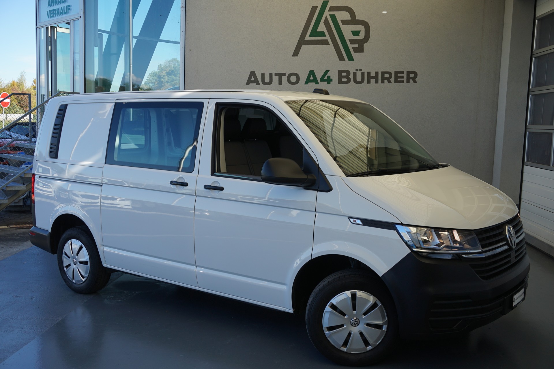 VW T6.1 2.0 TDI-image-2
