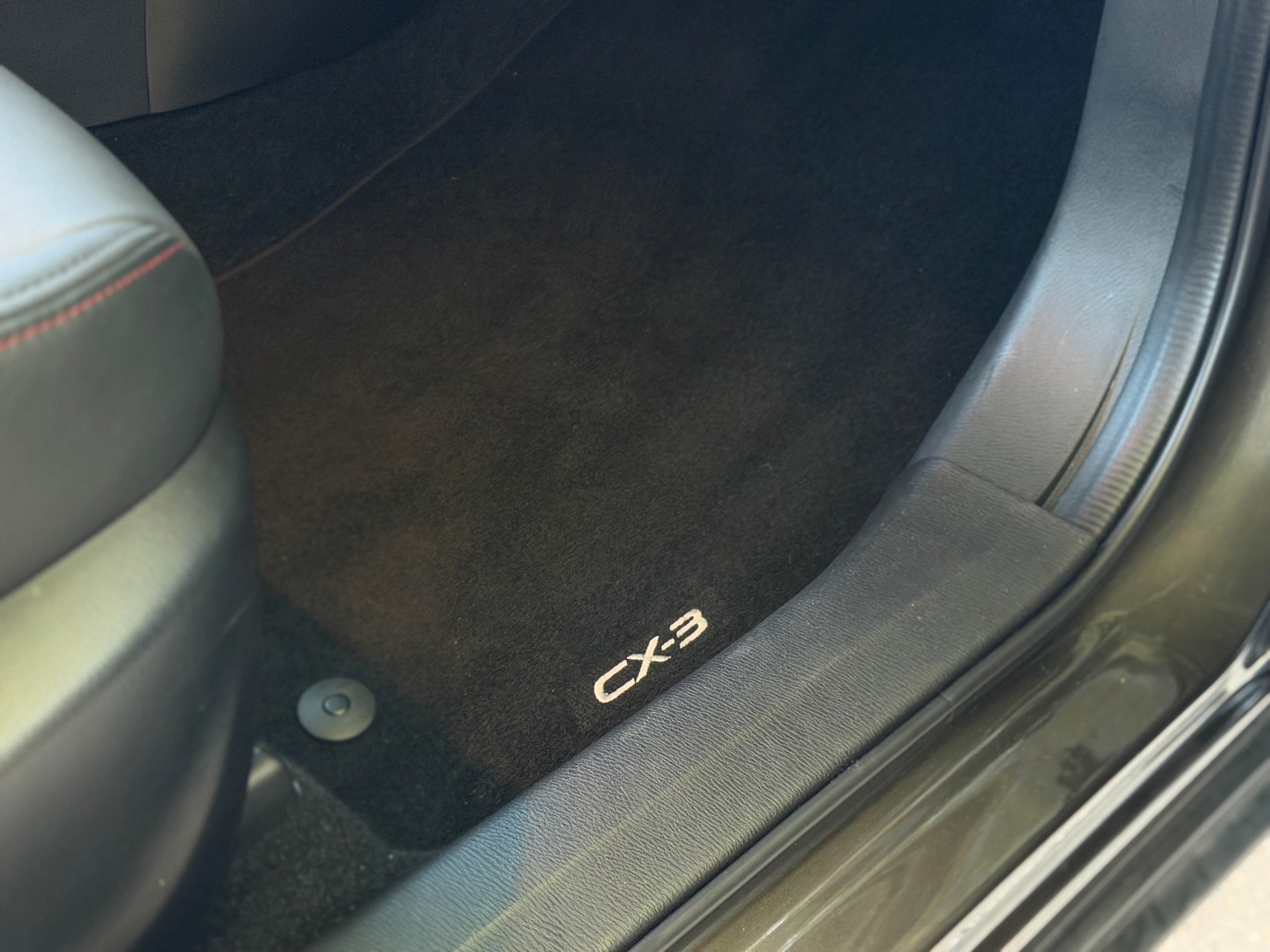 MAZDA CX-3 2.0 Revolution FWD-image-16