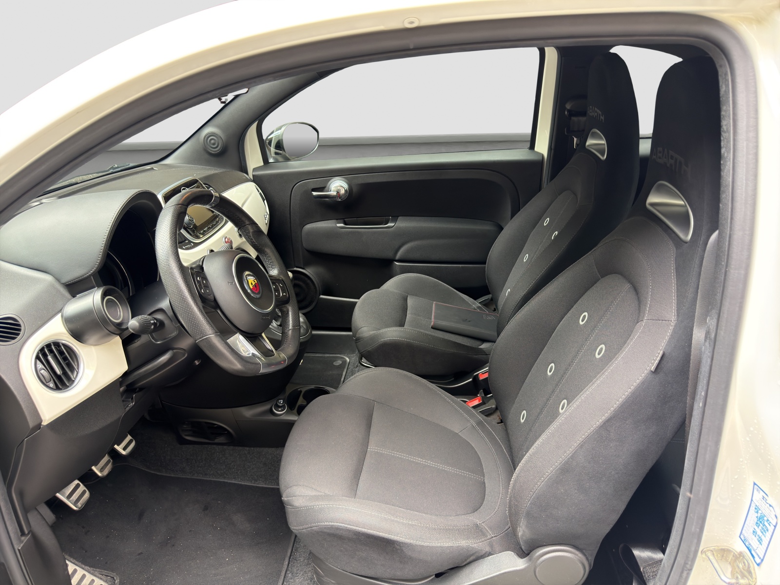 FIAT 595 1.4 16V Turbo Abarth-image-5