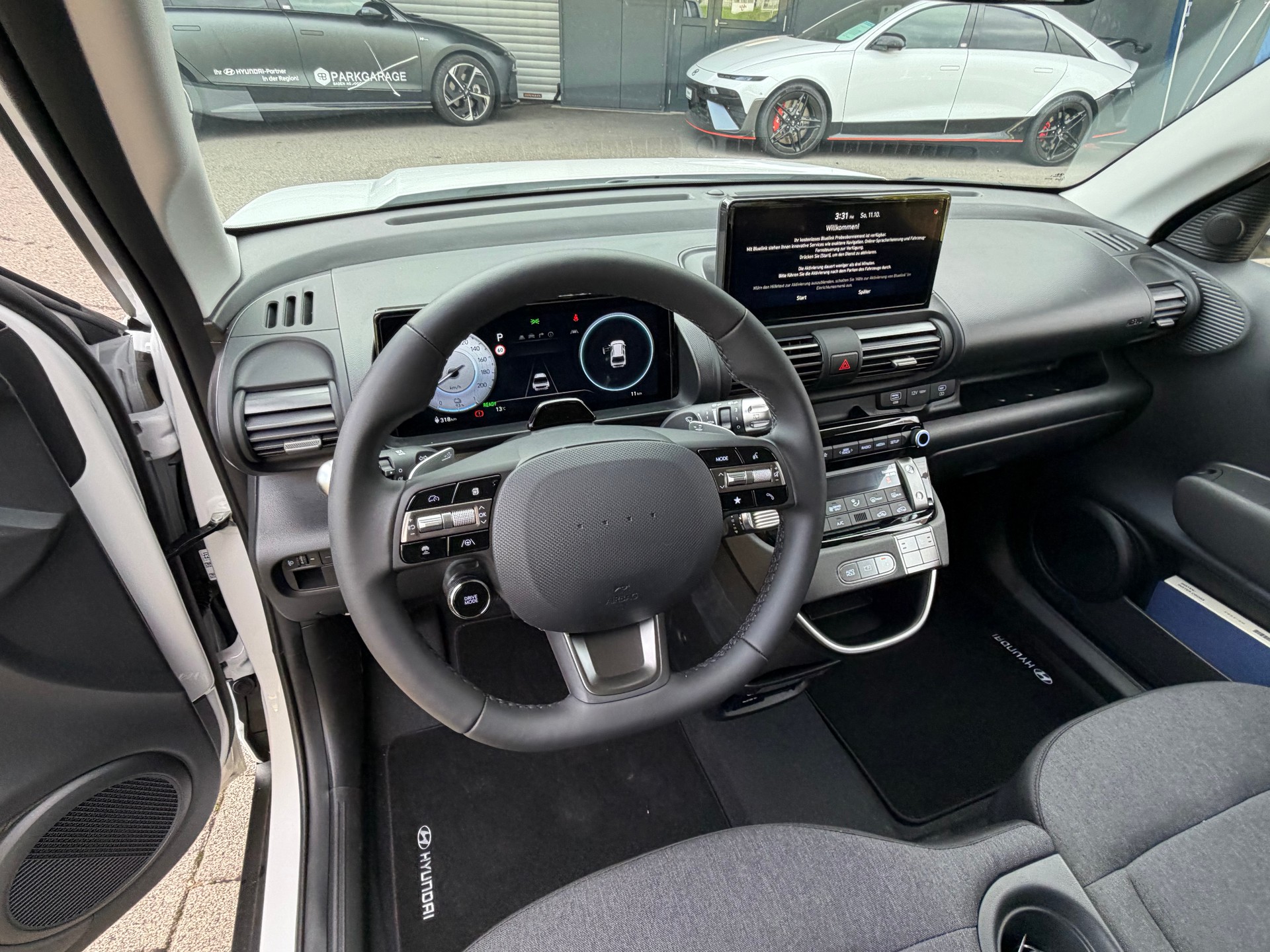 HYUNDAI Inster 49kWh Amplia-image-7