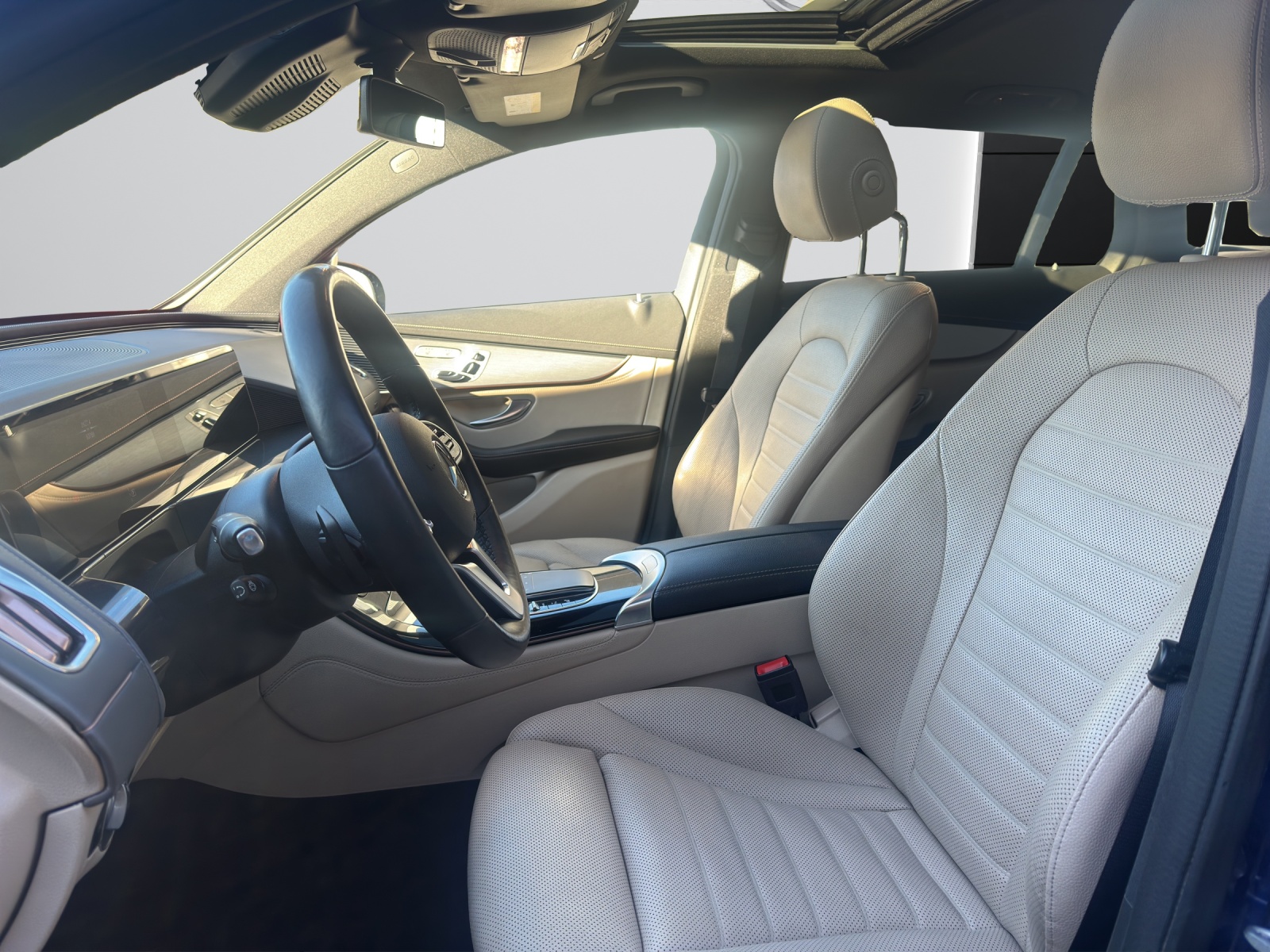 MERCEDES-BENZ EQC 400 AMG Line 4Matic-image-6