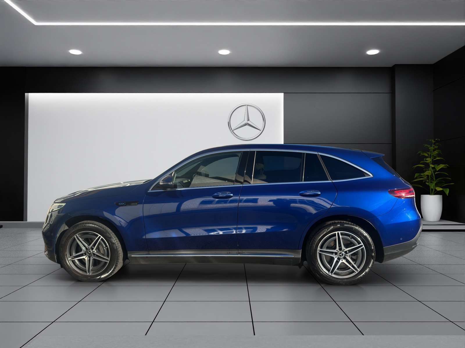 MERCEDES-BENZ EQC 400 AMG Line 4Matic-image-2