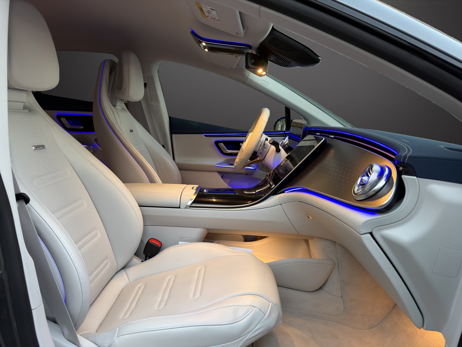 MERCEDES-BENZ EQE 43 AMG 4 Matic-image-12