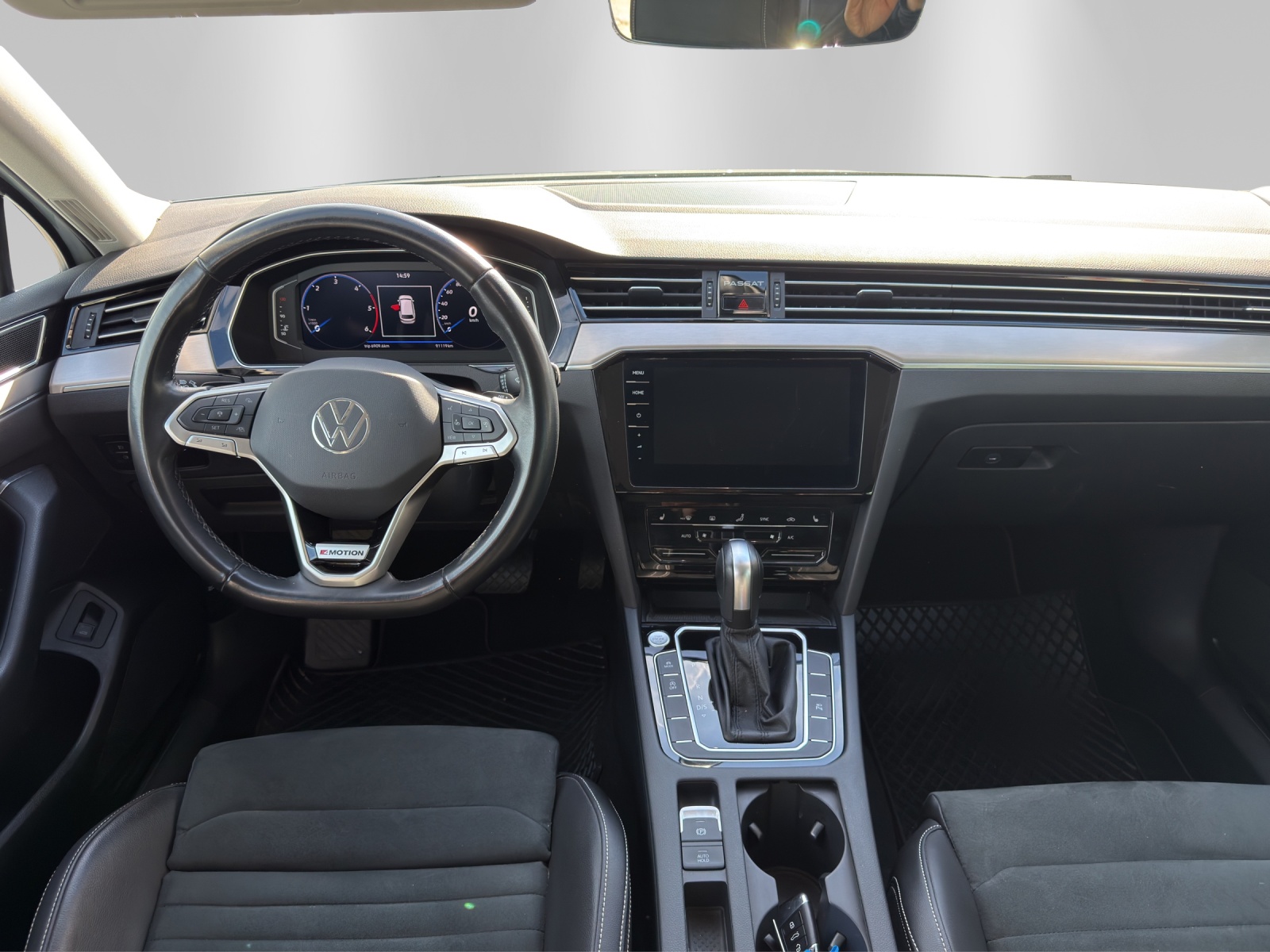 VW Passat 2.0 TDI BMt 75 Edition 4Motion DSG-image-9