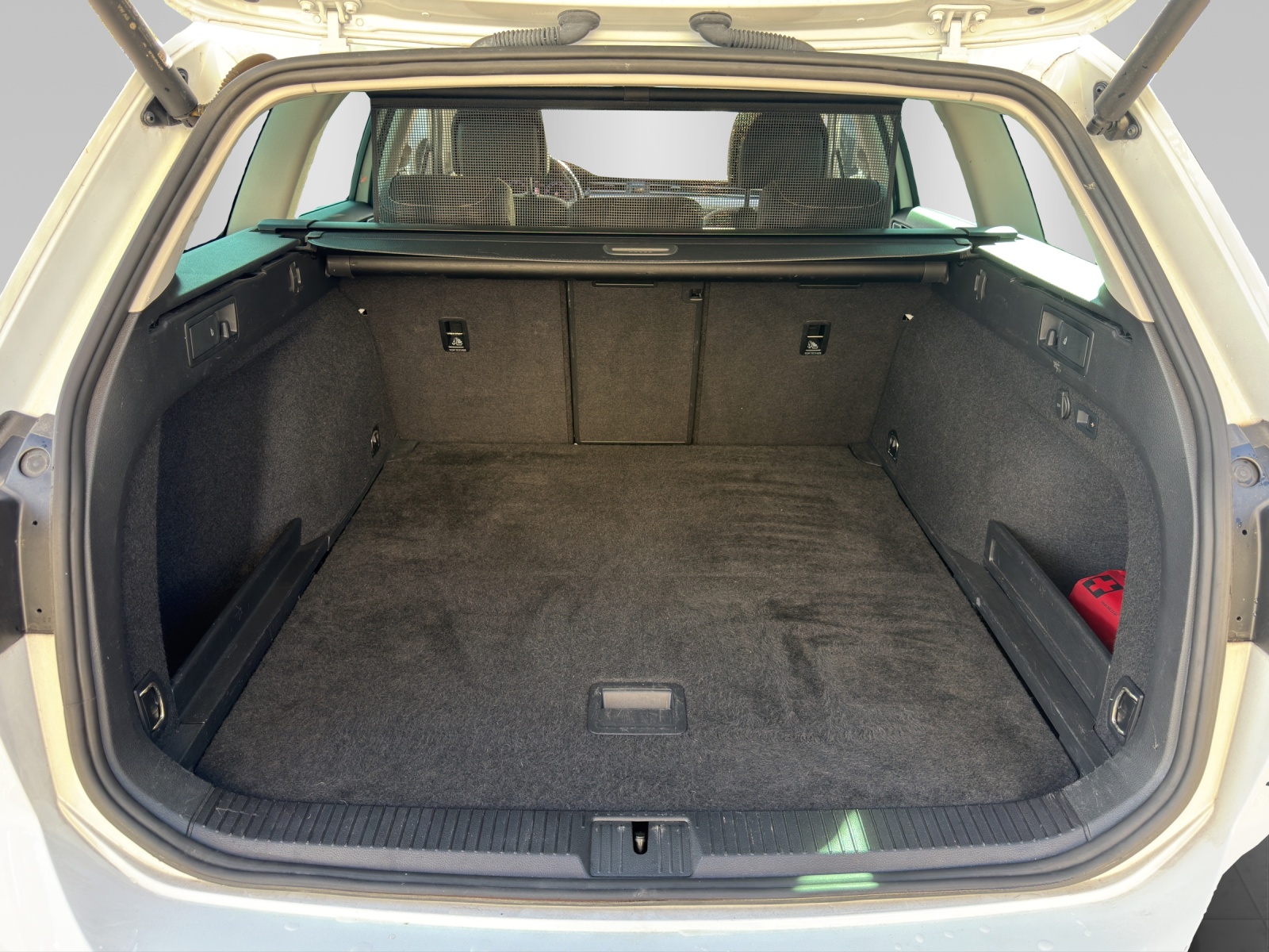 VW Passat 2.0 TDI BMt 75 Edition 4Motion DSG-image-11
