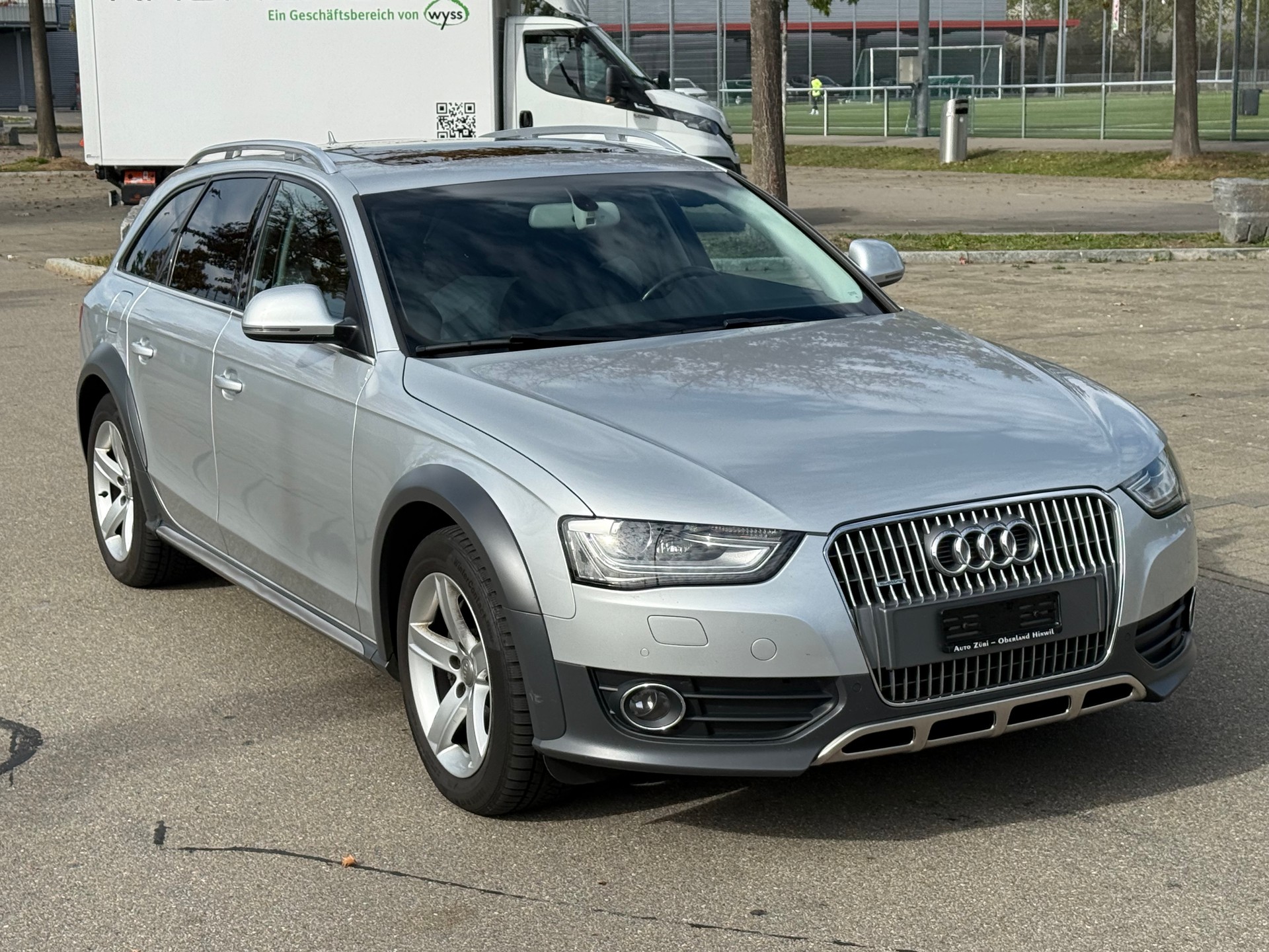 AUDI A4 allroad 2.0 TFSI quattro S-tronic-image-2