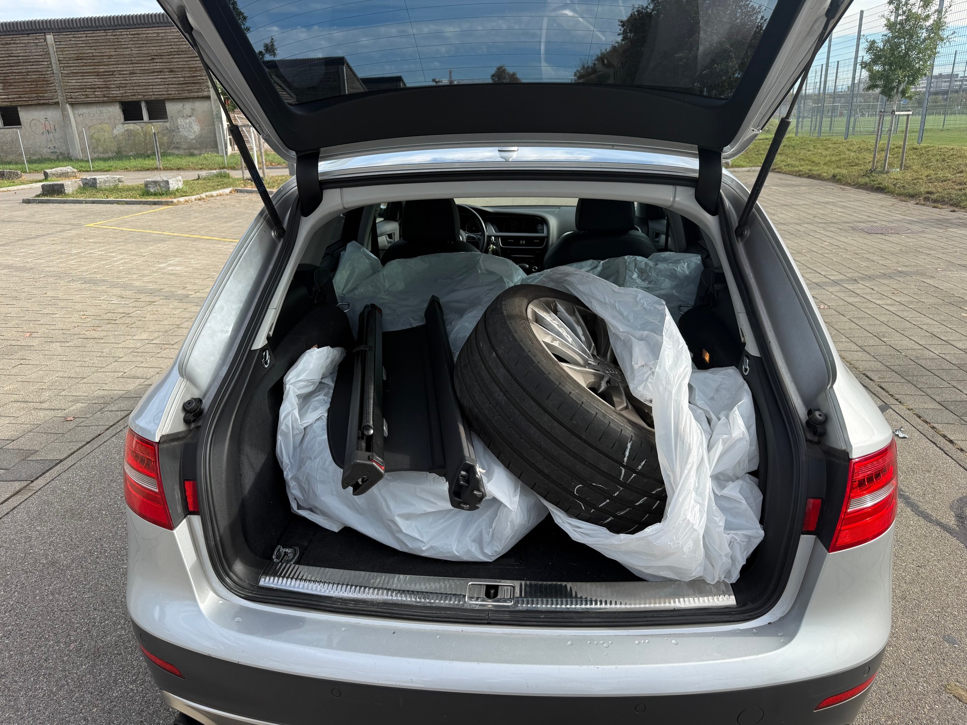 AUDI A4 allroad 2.0 TFSI quattro S-tronic-image-6