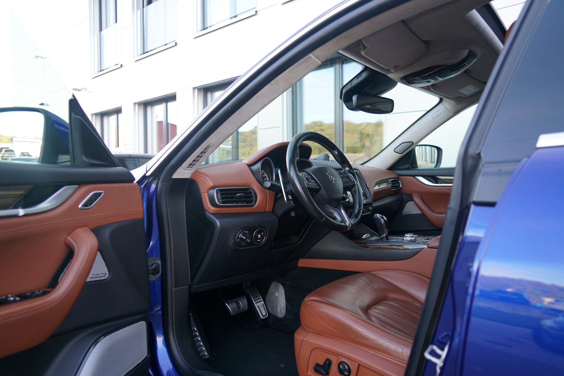 MASERATI Levante S 3.0 V6 Automatica (CH)-image-4