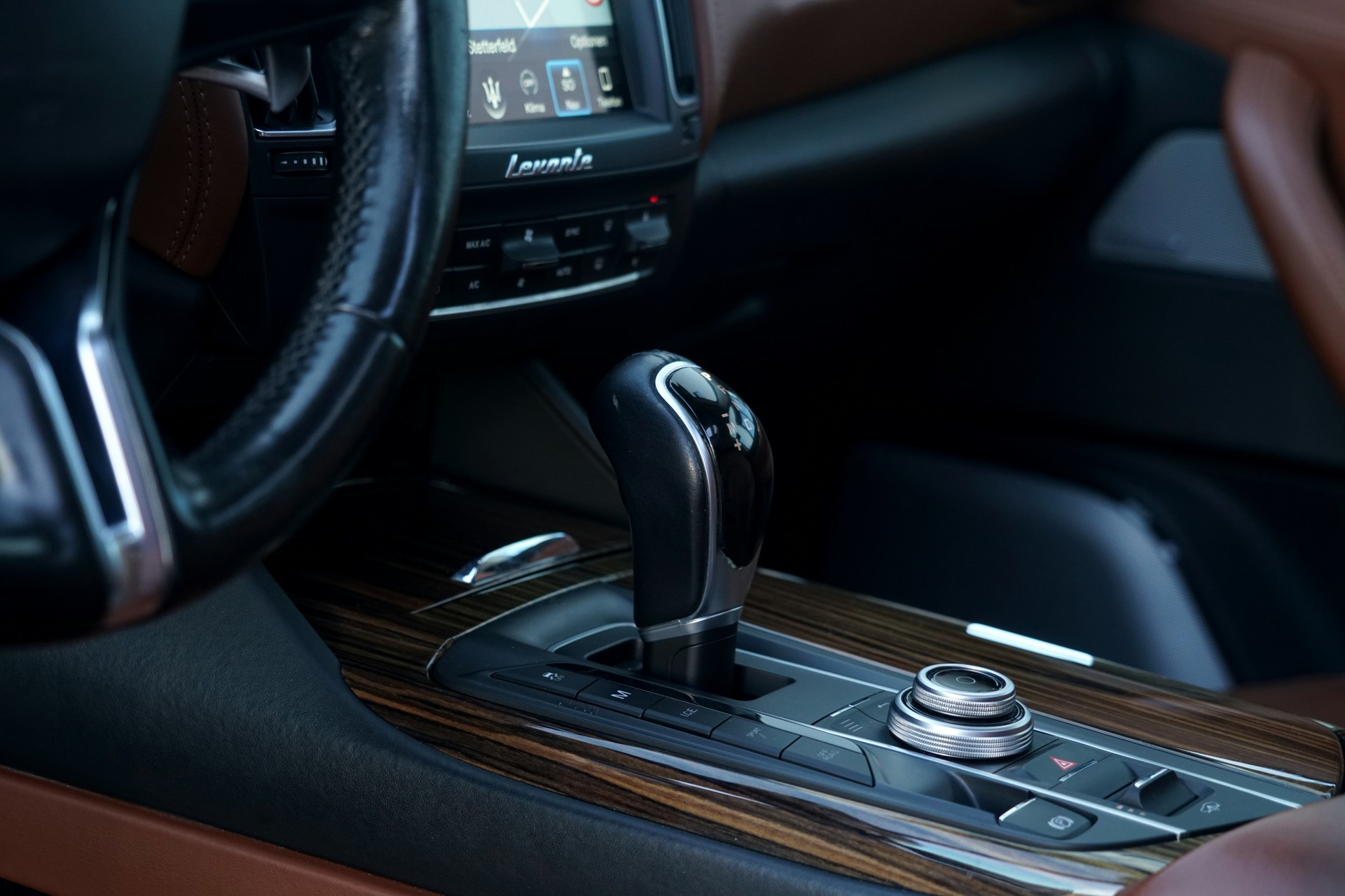 MASERATI Levante S 3.0 V6 Automatica (CH)-image-8