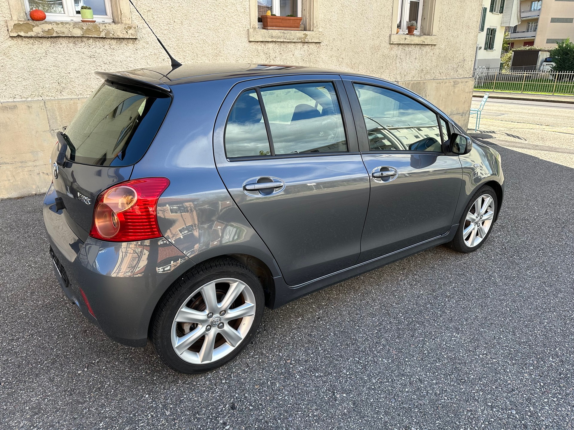 TOYOTA Yaris 1.8 TS-image-4
