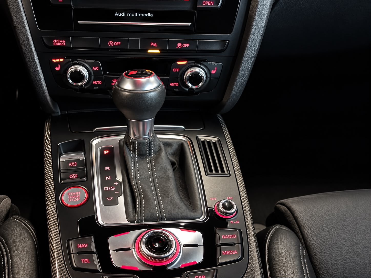 AUDI S5 Sportback 3.0 TFSI quattro S-tronic-image-23