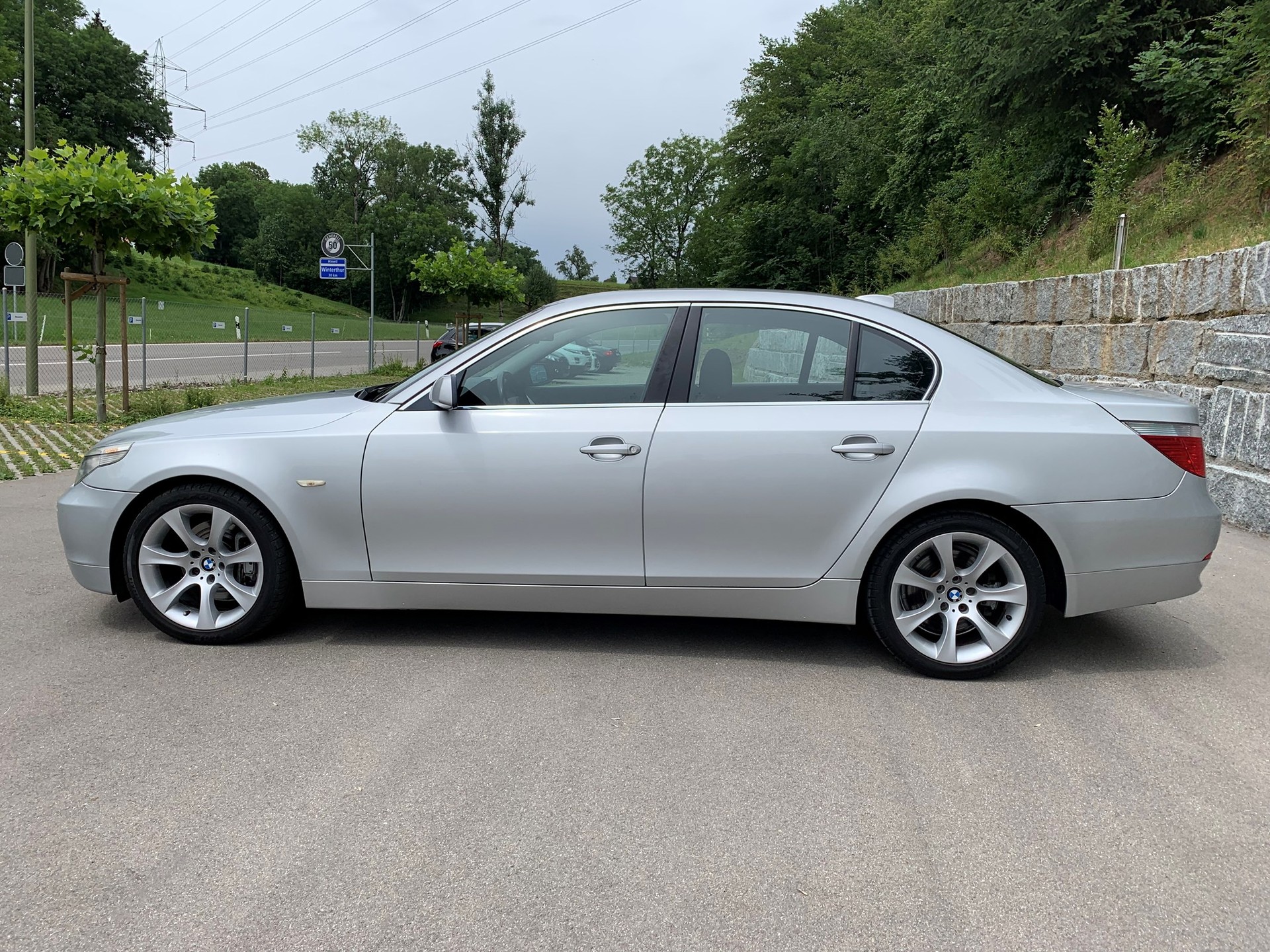 BMW 530d-image-9