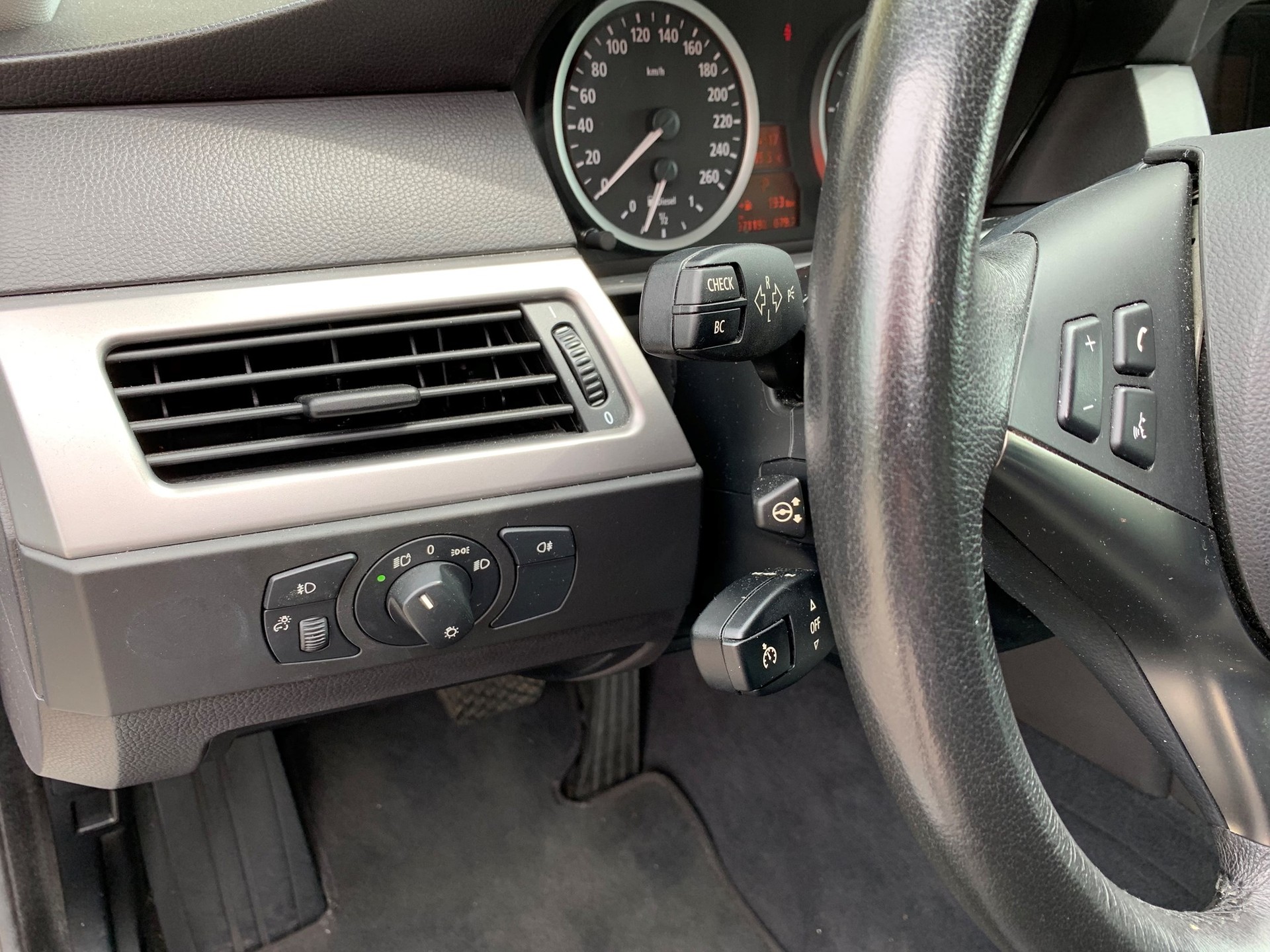 BMW 530d-image-10
