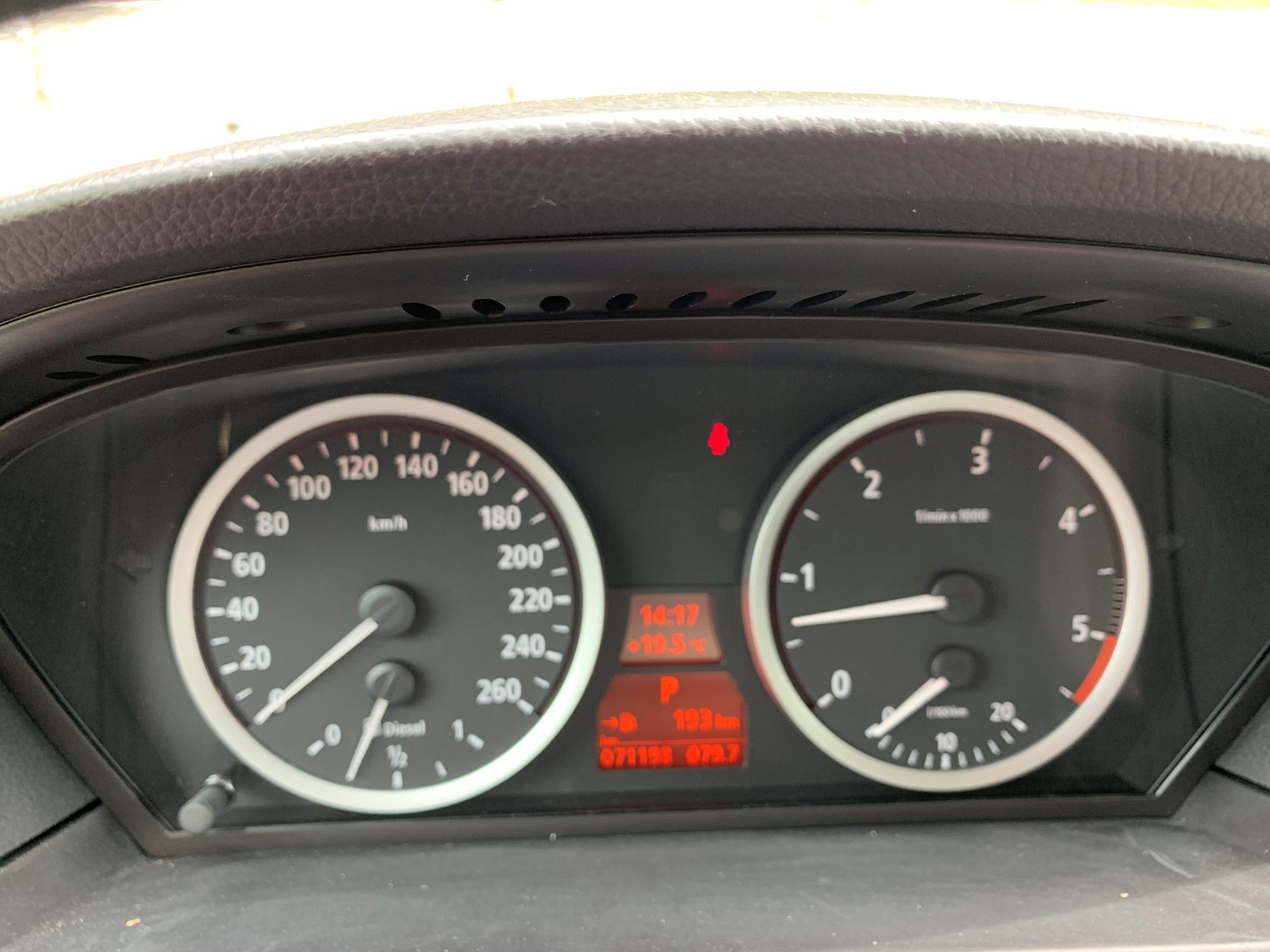 BMW 530d-image-11