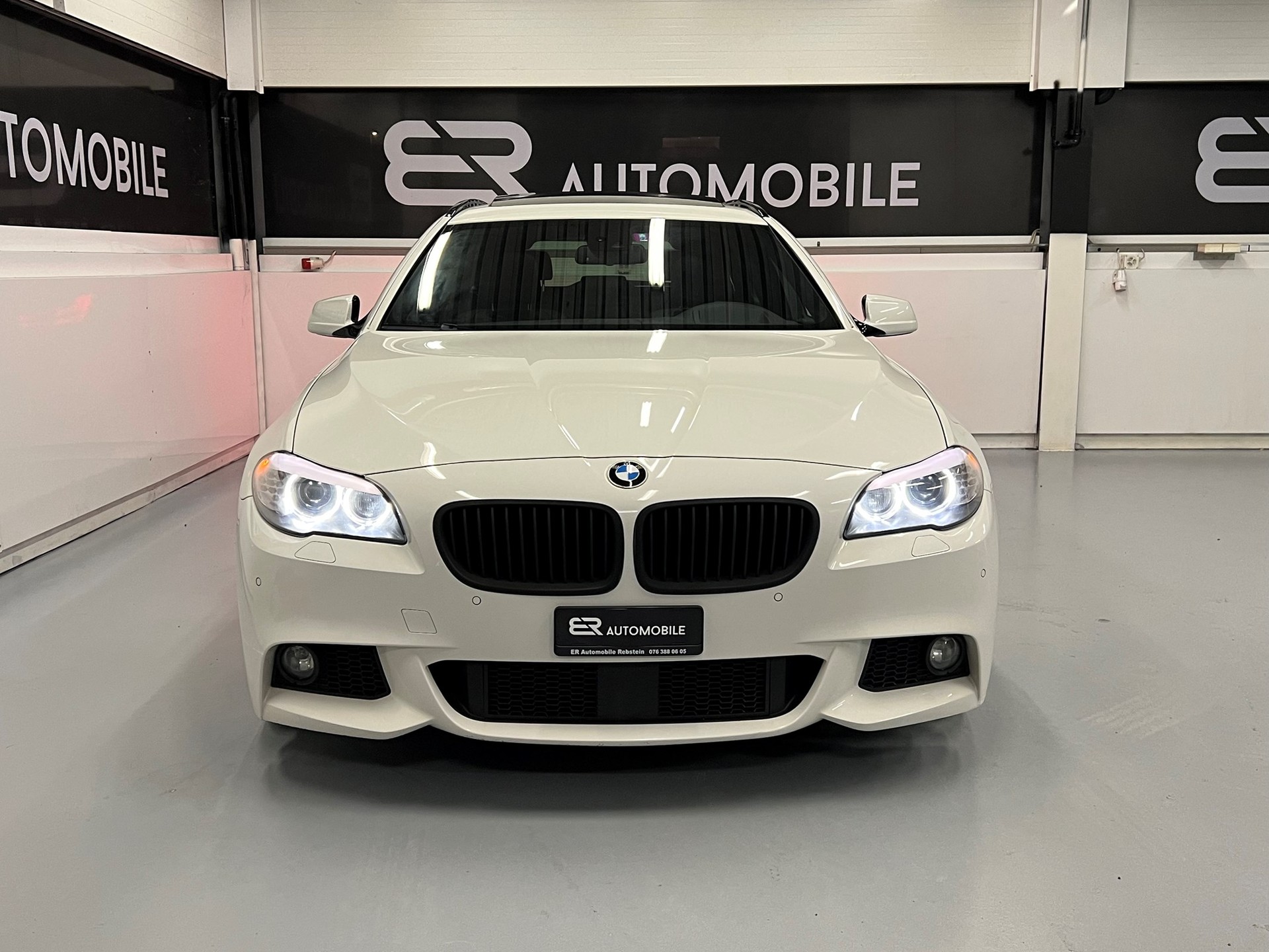 BMW 535i xDrive Touring Steptronic-image-1