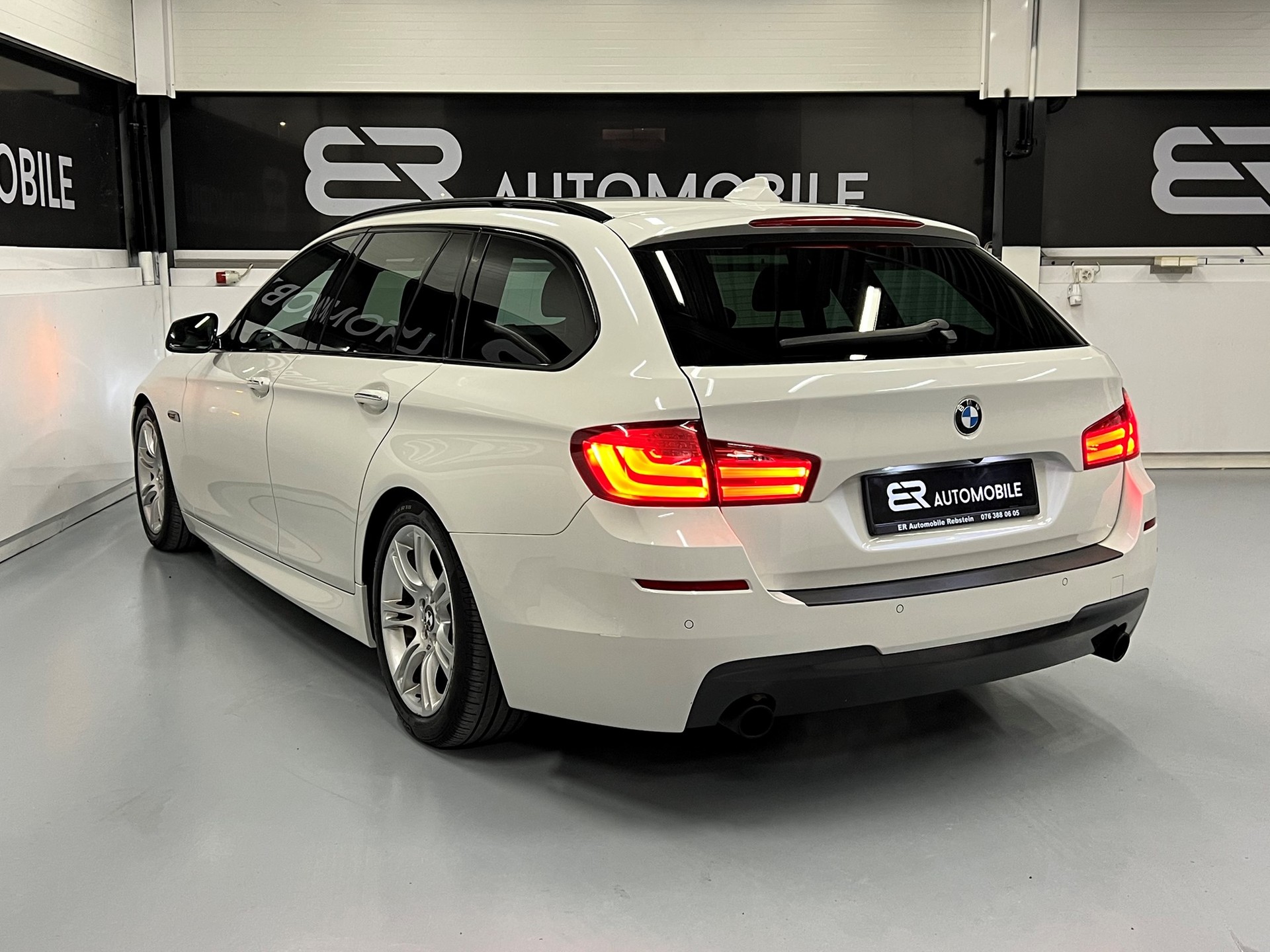 BMW 535i xDrive Touring Steptronic-image-3
