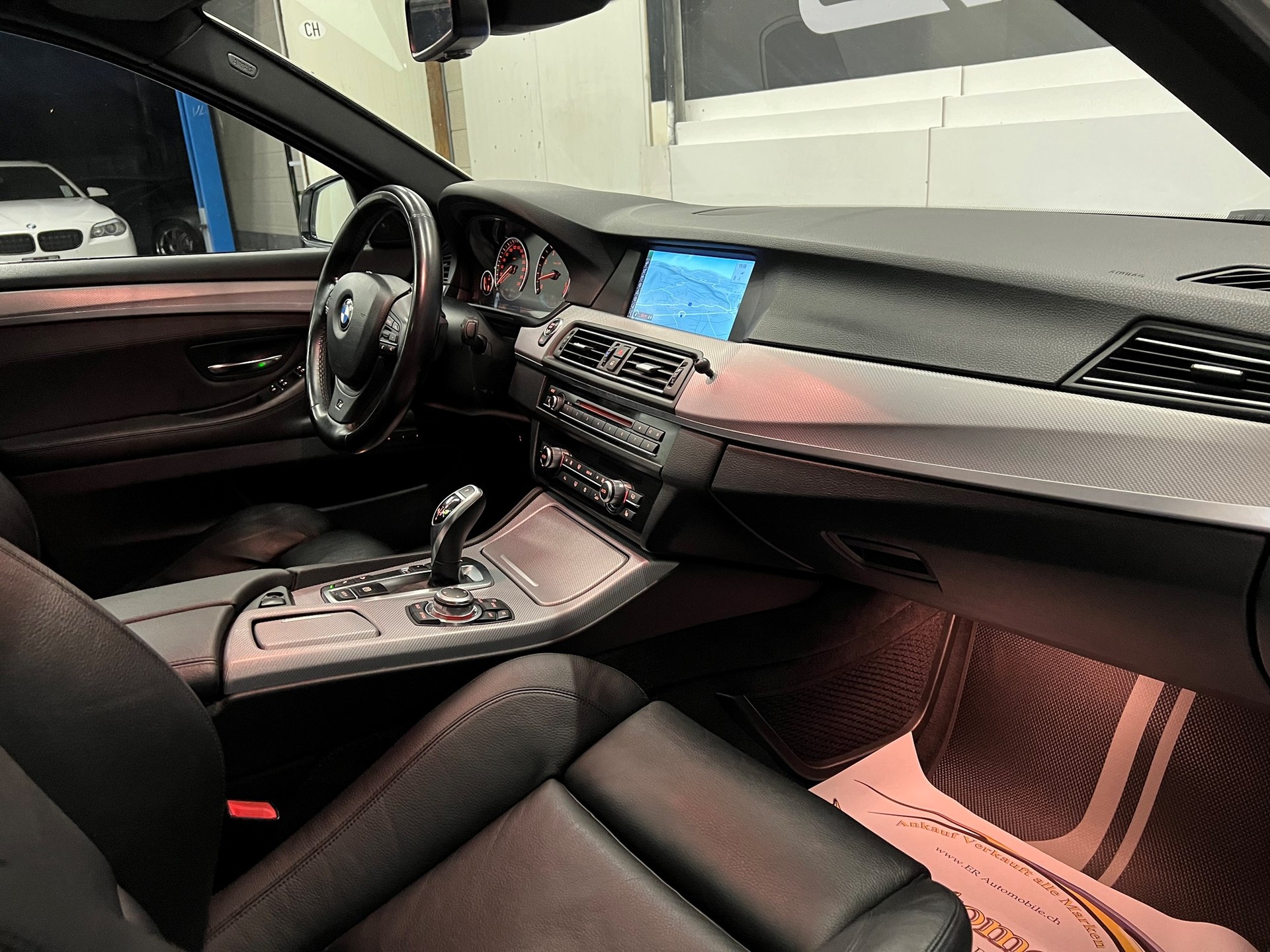 BMW 535i xDrive Touring Steptronic-image-13